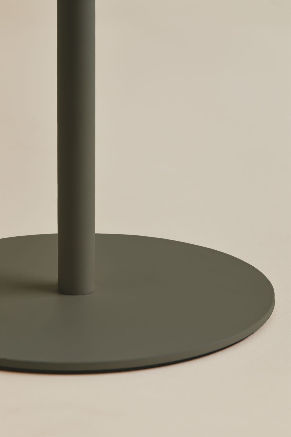Wireless LED Solar Table Lamp in Polyethylene and Iron Ulenia, gallery image 5
