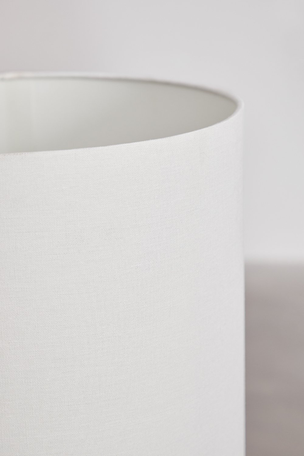 Loana floor lamp in linen and fiberglass, gallery image 5