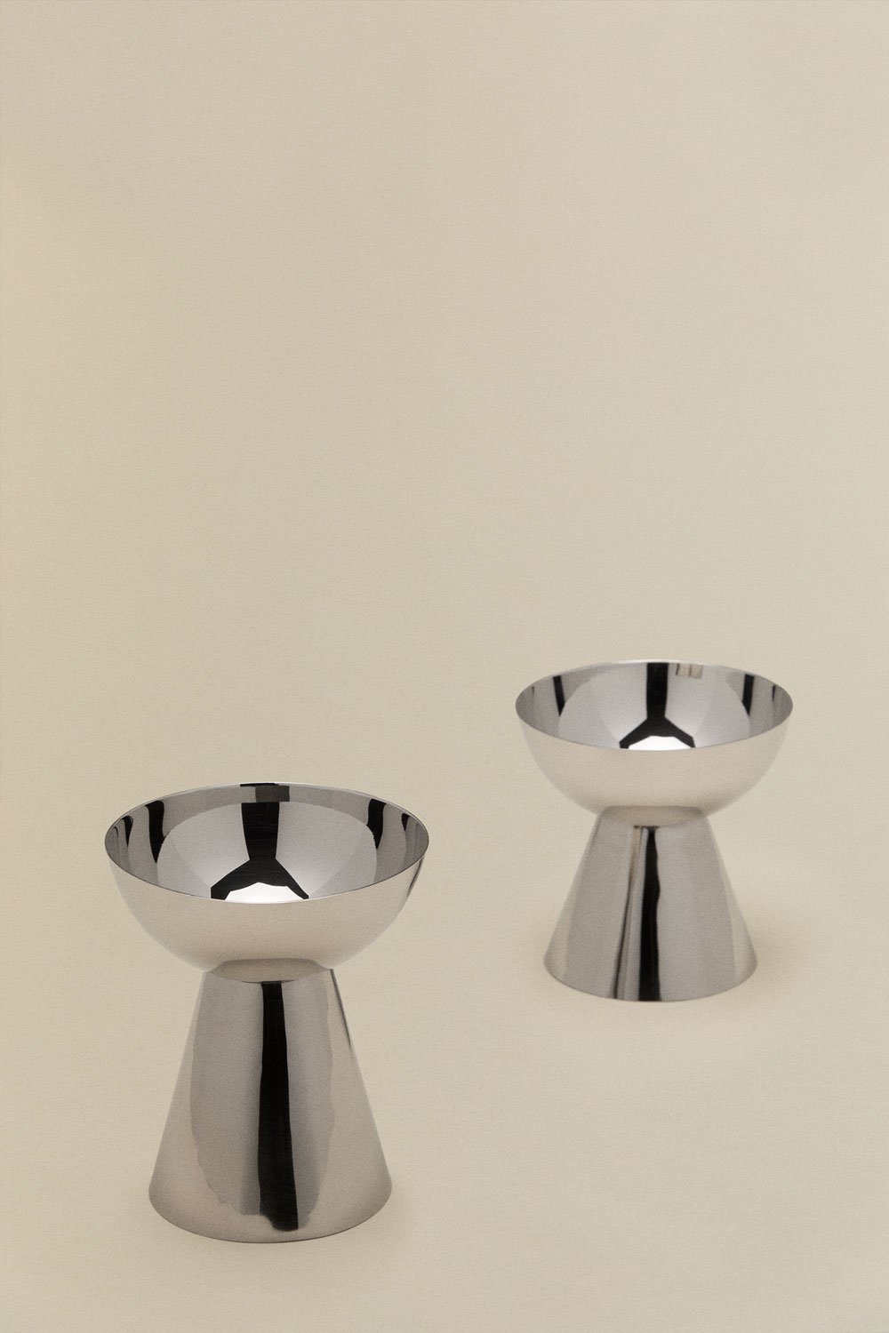 Set of 2 stainless steel Silentinan candlesticks, gallery image 1