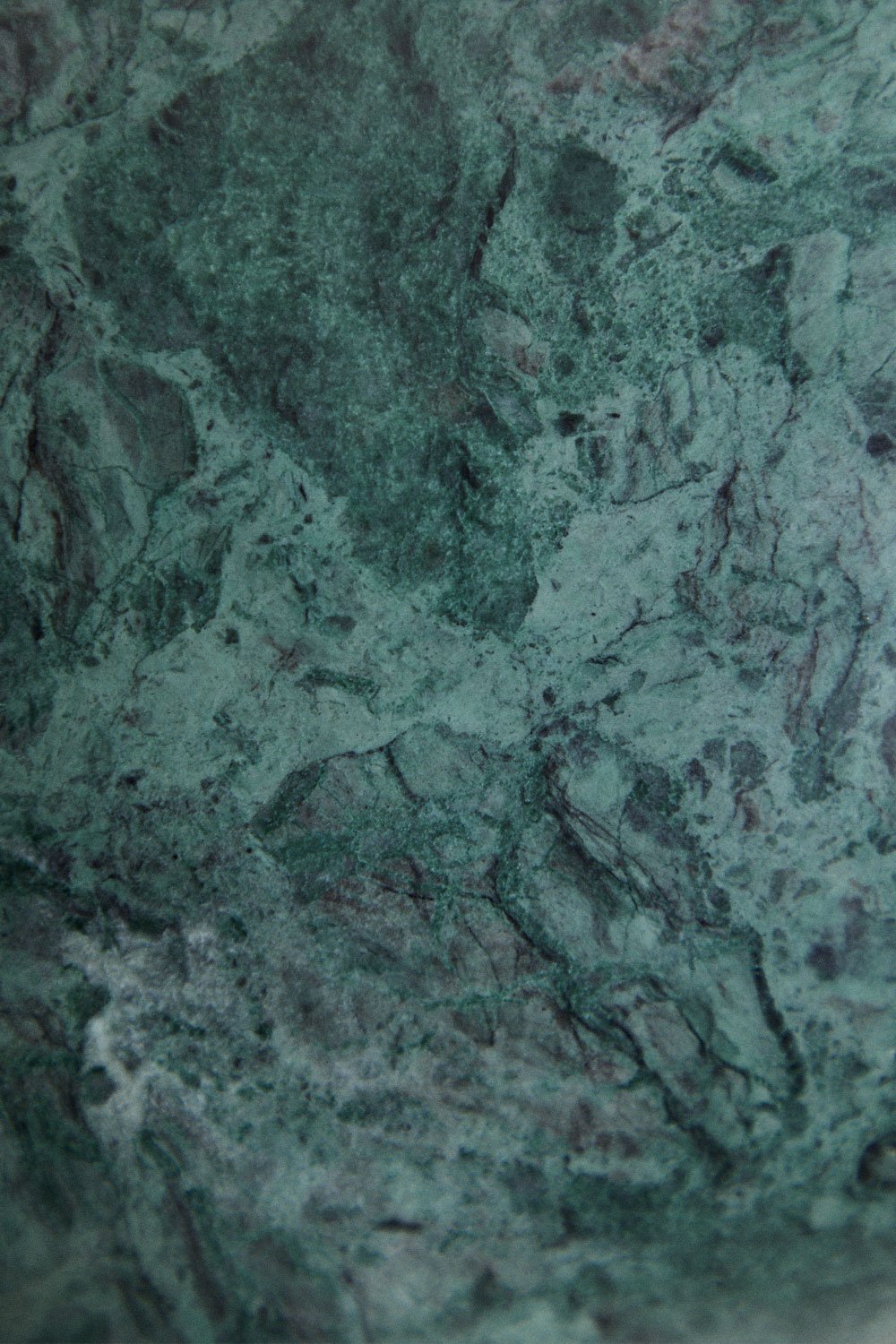 Round washbasin Ø40 cm in Eskel natural stone, gallery image 5