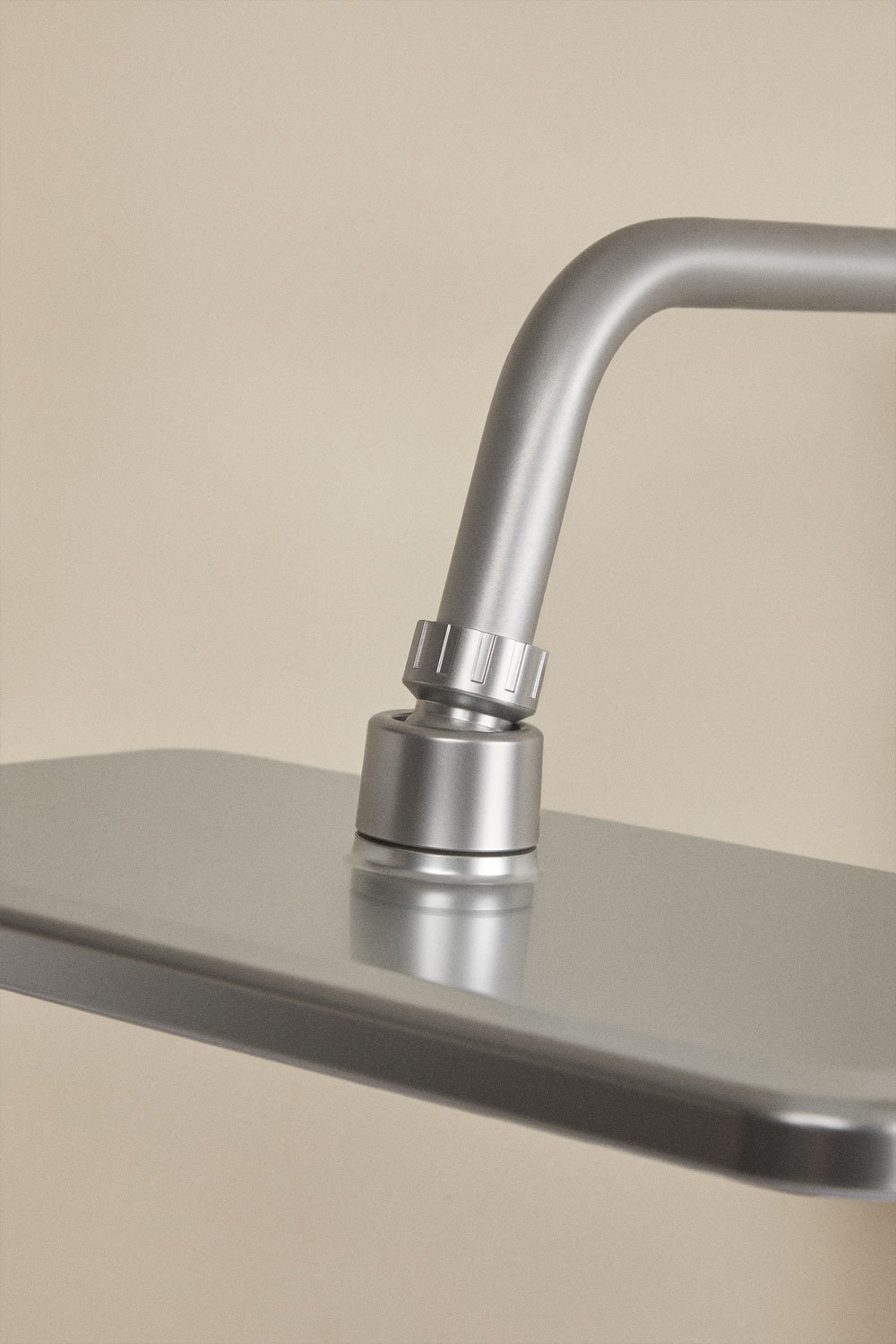 Almudena aluminum shower column, gallery image 4