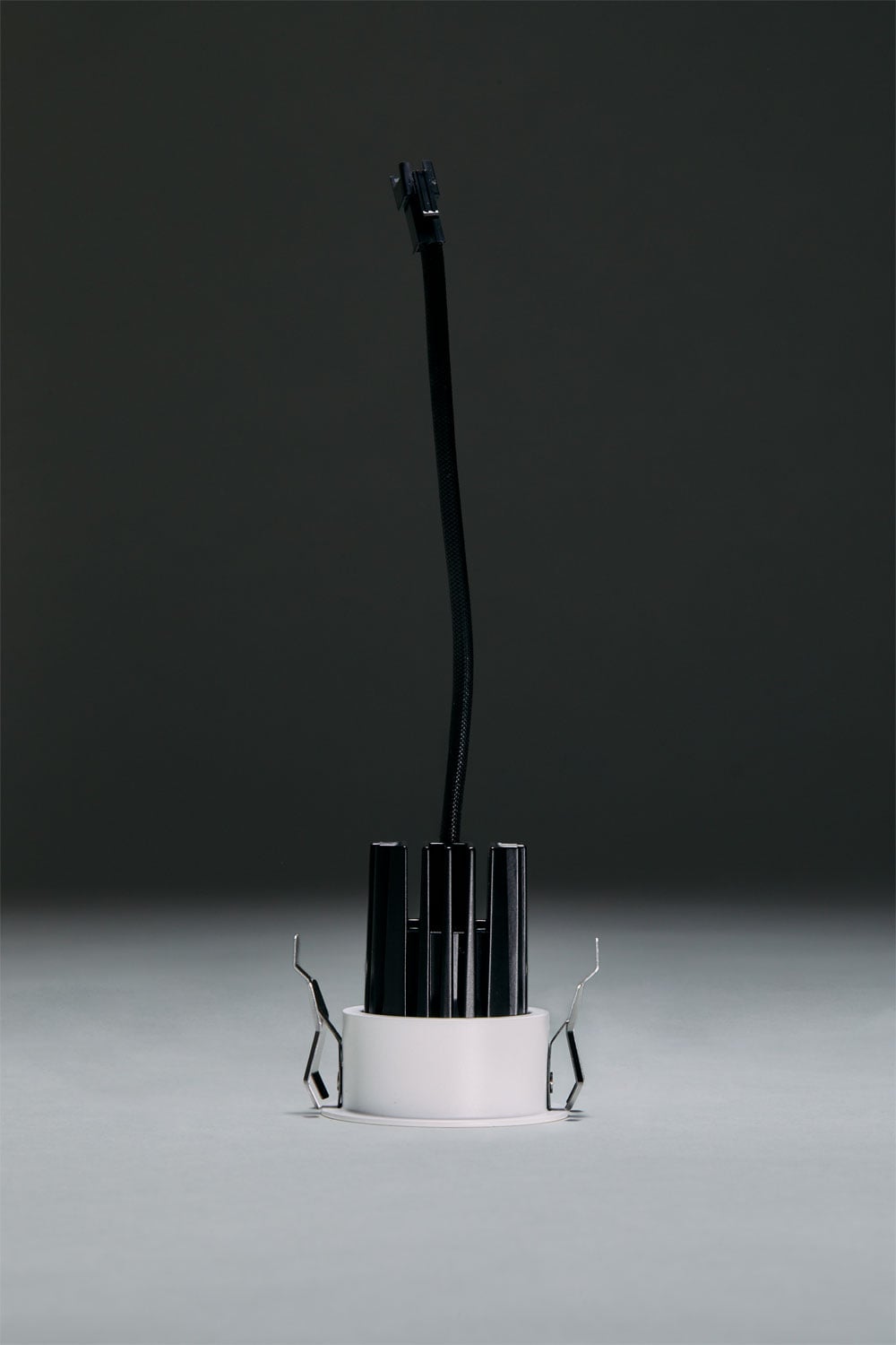 3-pack of recessed LED downlights with round frames Ø5 cm for outdoor use in aluminum Luisiana, imagen de galeria 3