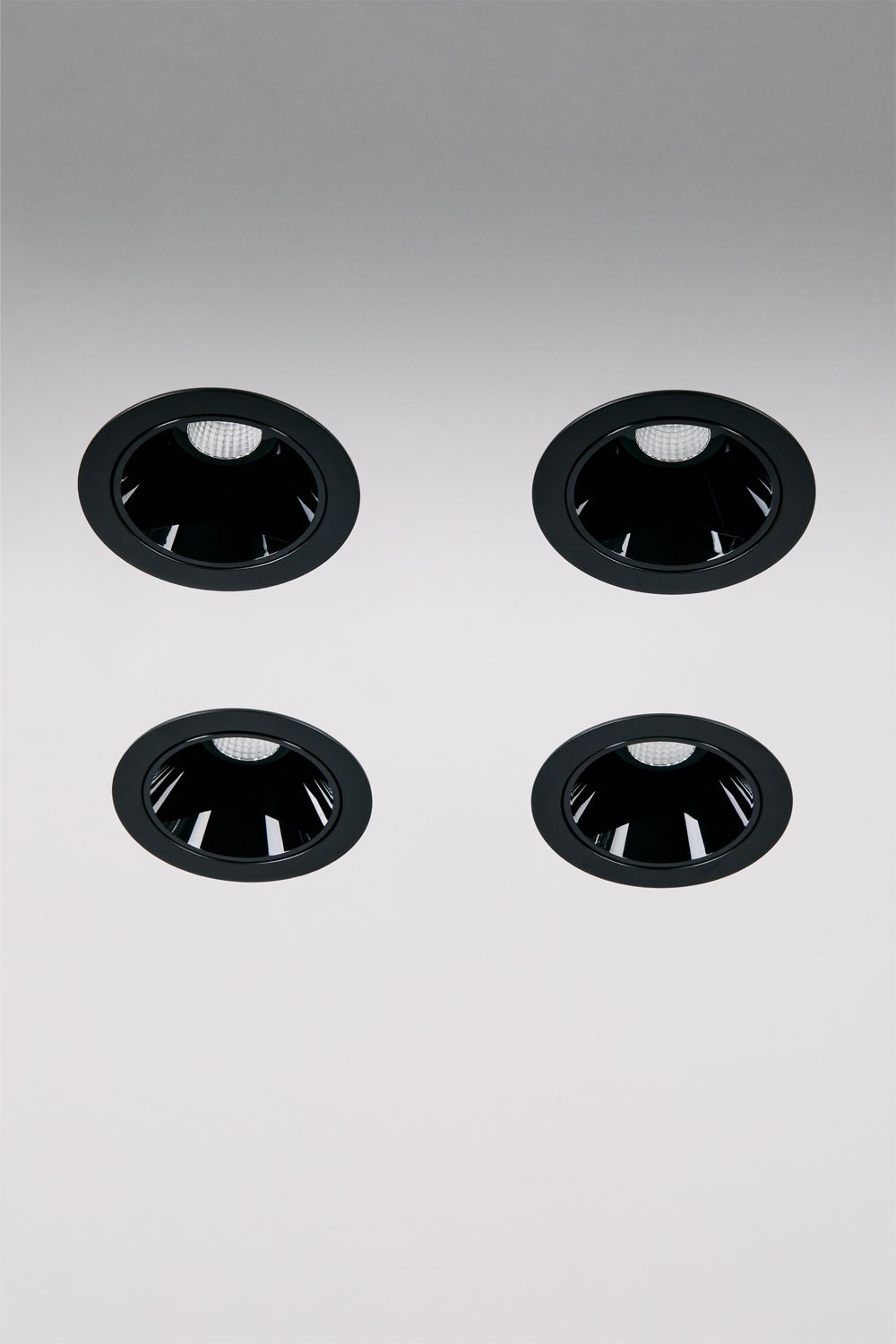 Pack of 4 recessed LED downlights with round frames Ø7 cm for outdoor use in aluminum Luisiana, imagen de galeria 1