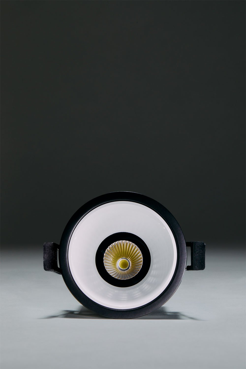 Pack of 4 recessed LED downlights with round frames Ø8 cm in Luisiana aluminum, imagen de galeria 5