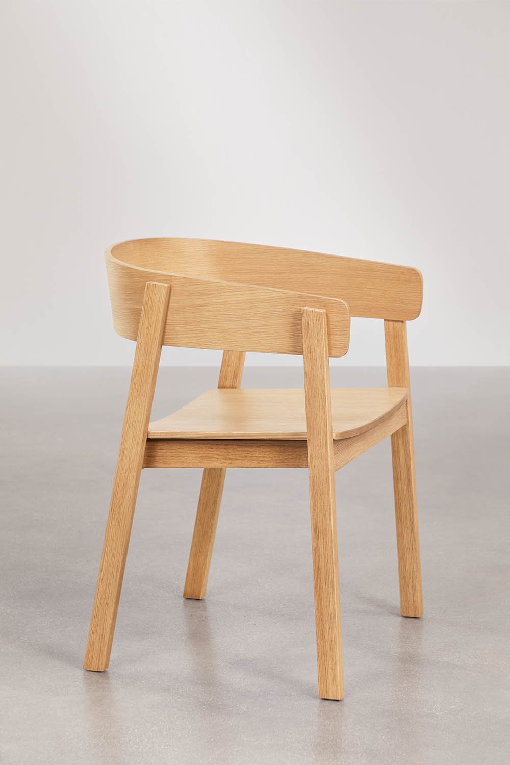 Olsen oak wood dining chair with armrests, gallery image 2