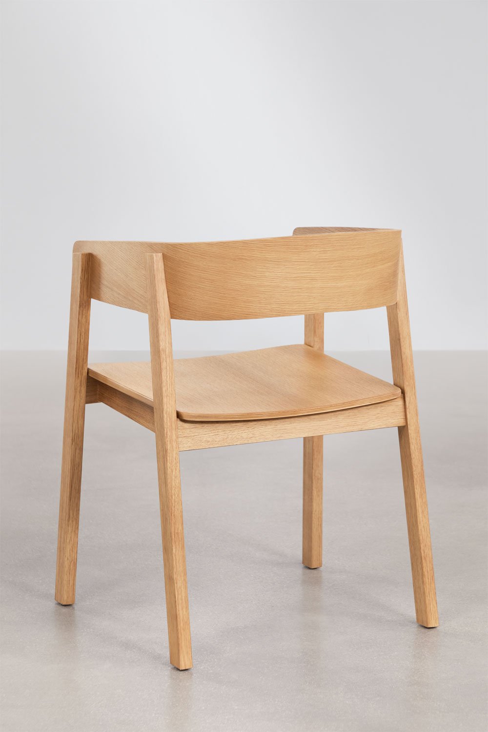 Olsen oak wood dining chair with armrests, gallery image 3