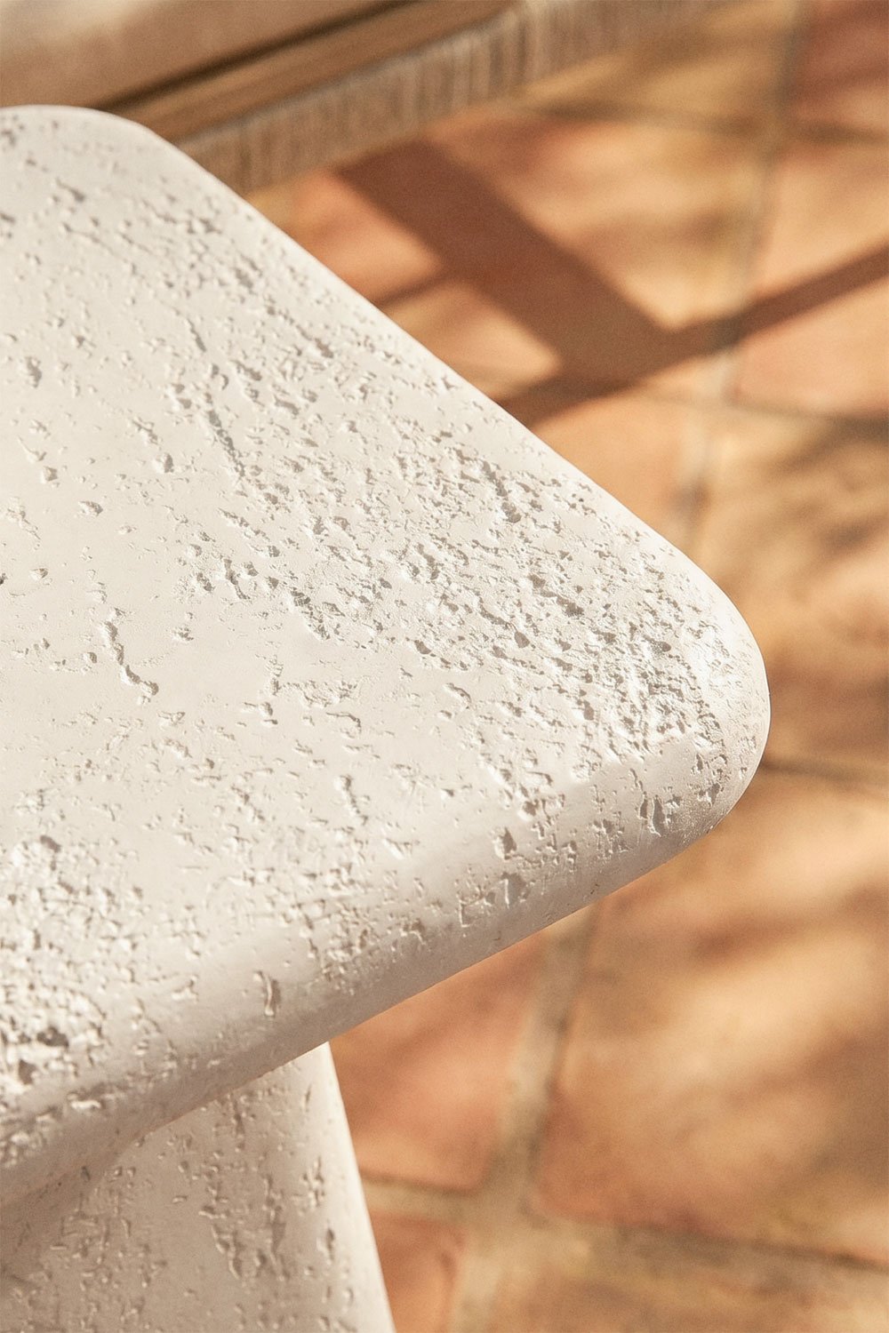 Square 45x45 cm cement Maelis garden side table, gallery image 2