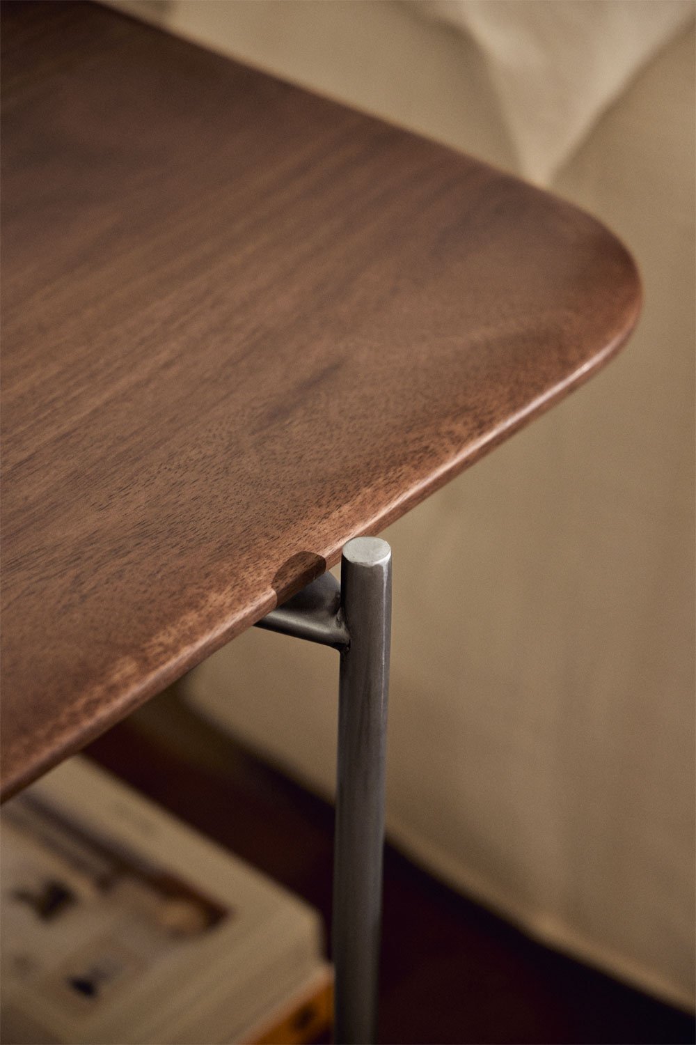 Pack of 2 nightstands 45x45 cm in mango wood and stainless steel Vimara, gallery image 2