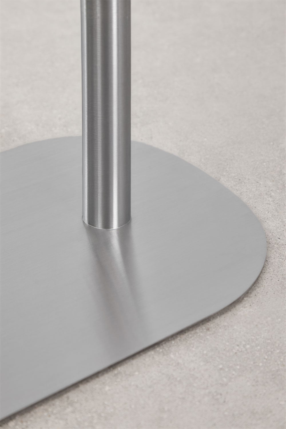 Geninda oval side table 40x25 cm in stainless steel, gallery image 5