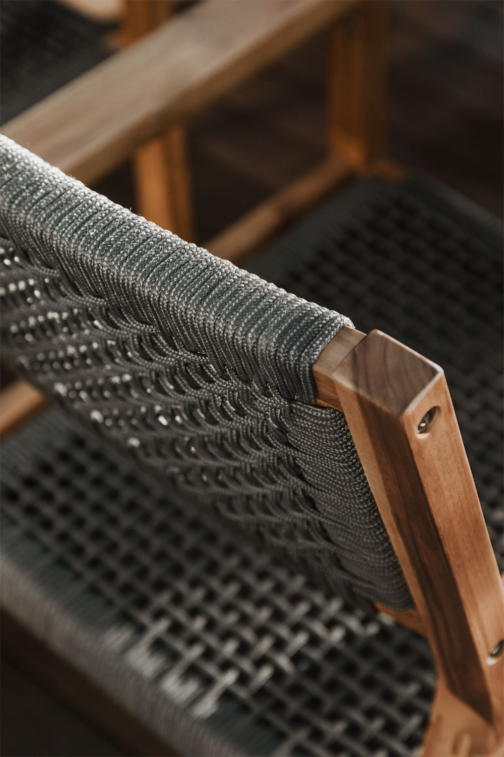 Tenay Square garden chair with acacia wood armrests and braided rope, gallery image 2