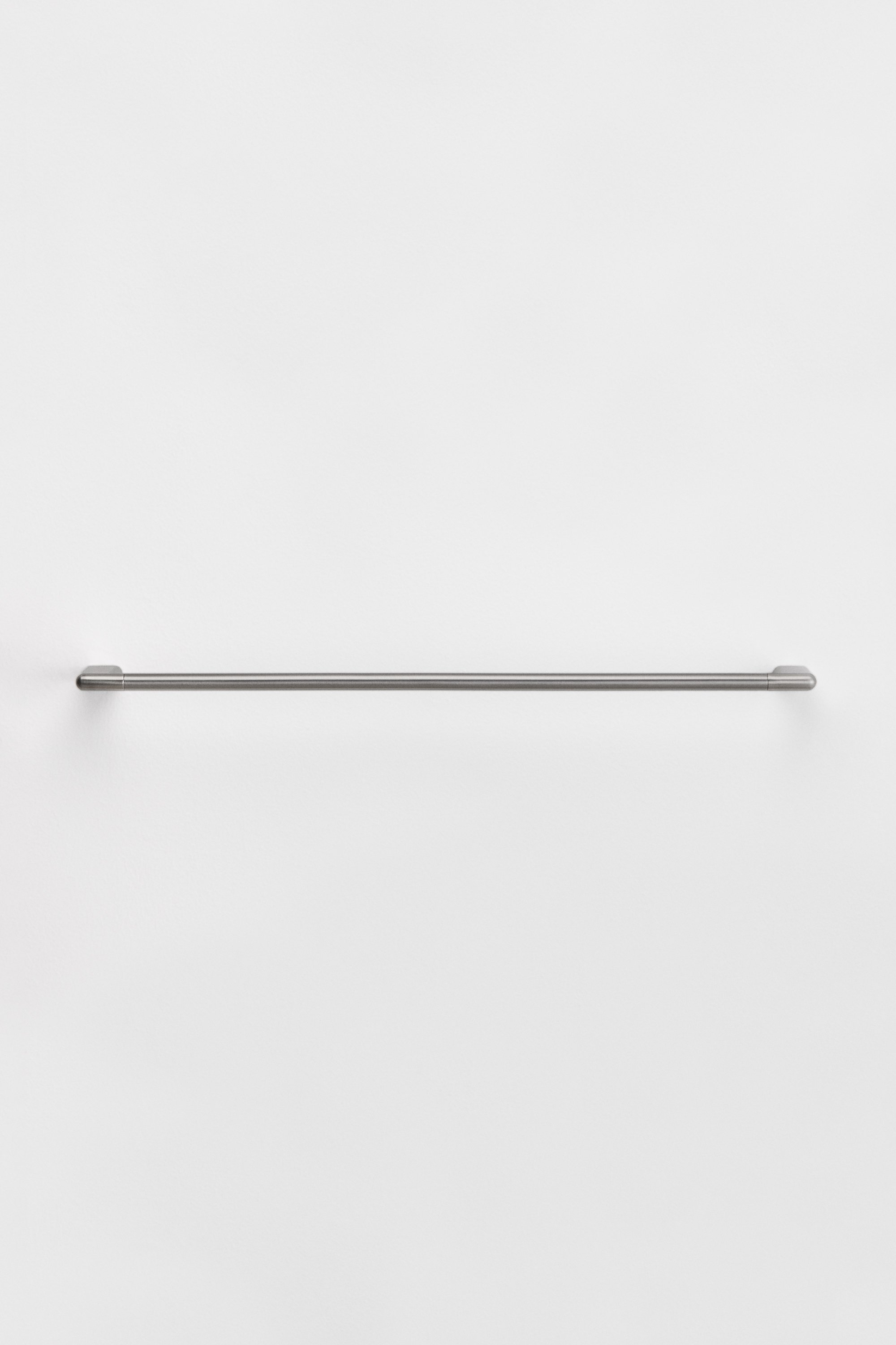 Wall-mounted towel rail with 60 cm bar for bathroom in stainless steel Rovent, gallery image 2