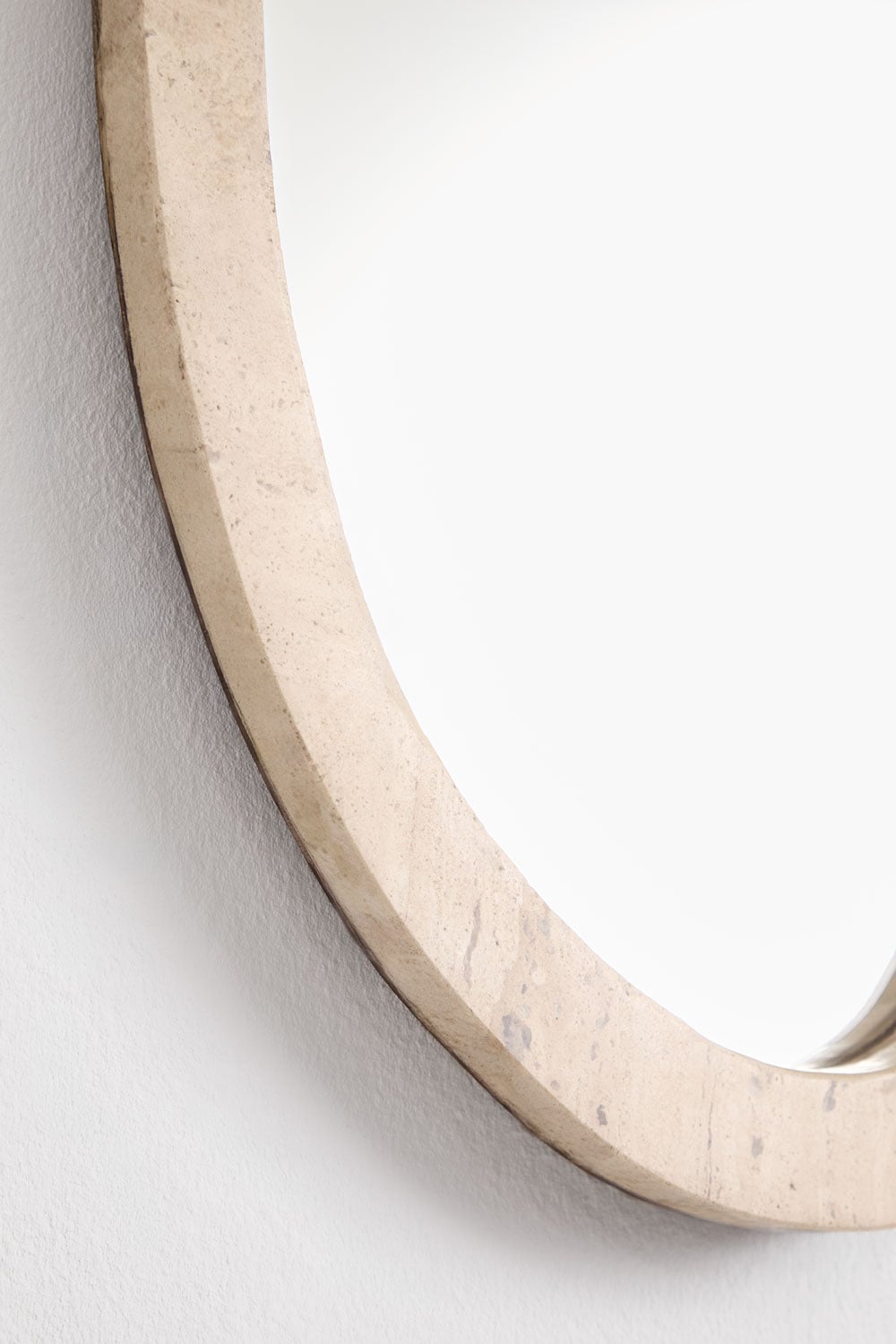 Irregular wall mirror in natural stone Urkiz, gallery image 3