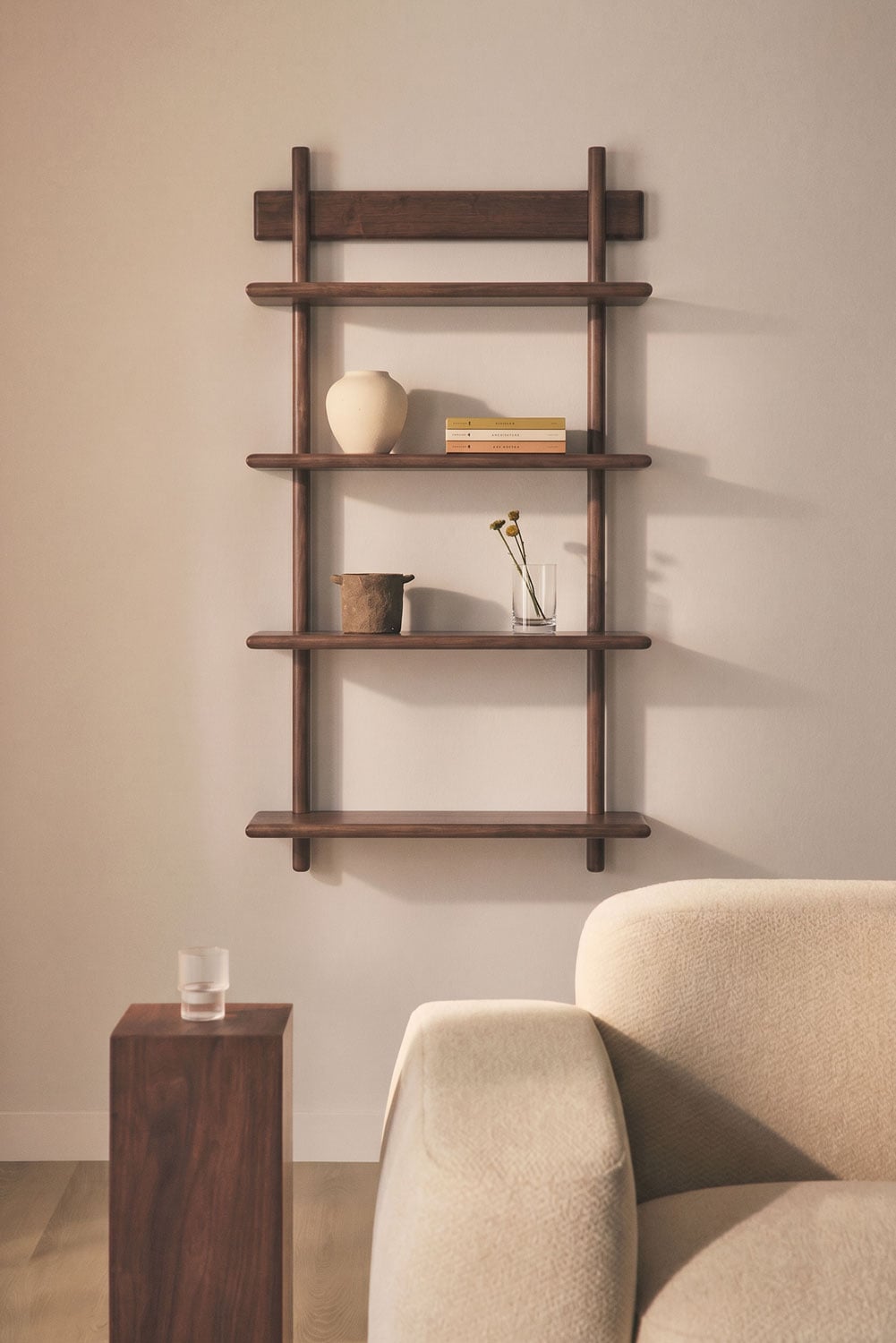 Mianor wooden wall shelf, gallery image 1