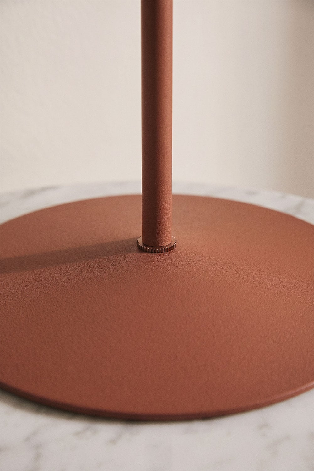 Wireless LED table lamp in iron Emilein, gallery image 2