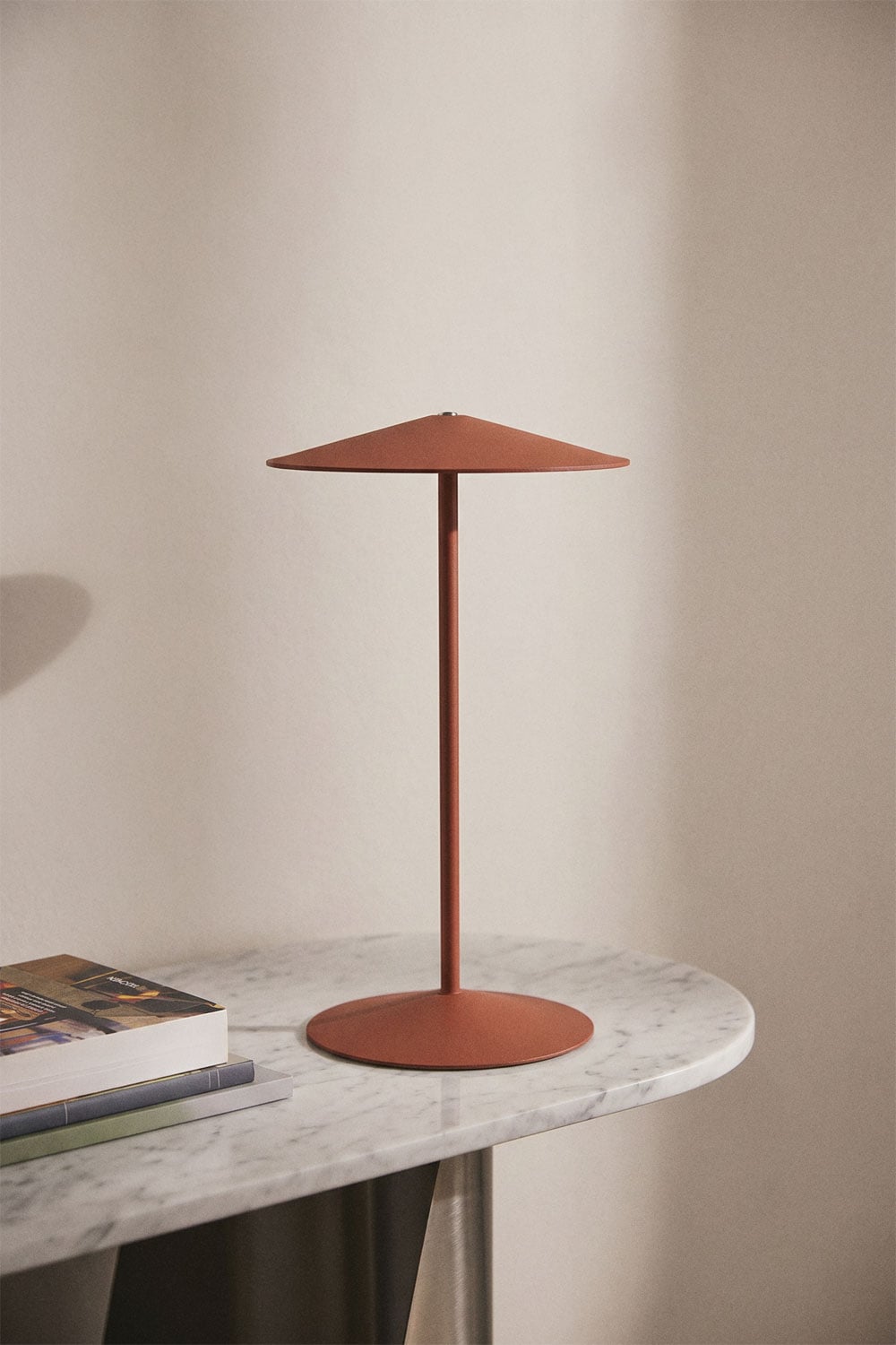 Wireless LED table lamp in iron Emilein, gallery image 1