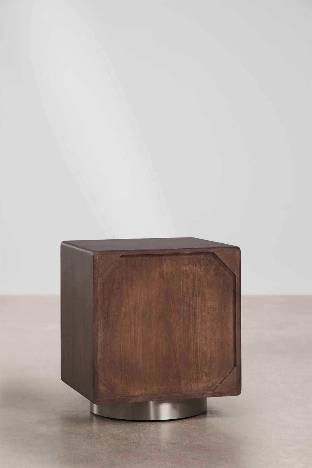 Melisand 45x40 cm nightstand in mango wood and stainless steel, gallery image 5