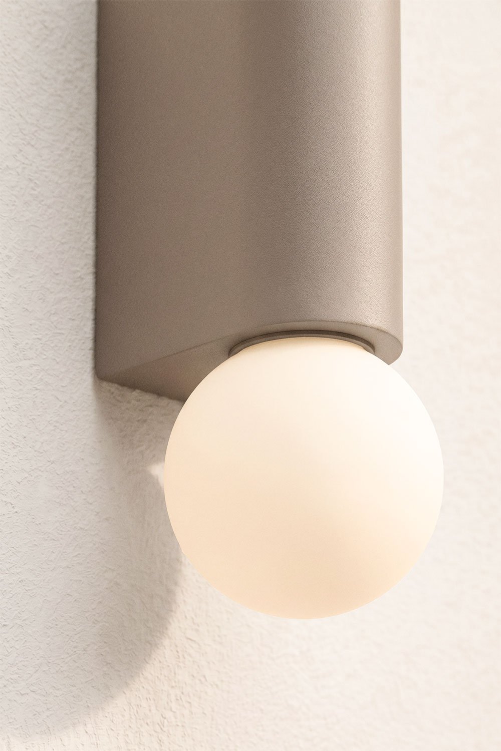 Wall sconce with 2 crystal balls for outdoor use in aluminum Irvine, gallery image 3