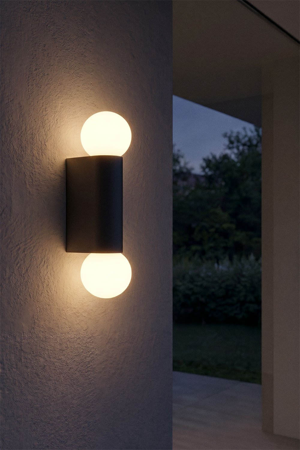 Wall sconce with 2 crystal balls for outdoor use in aluminum Irvine, gallery image 1