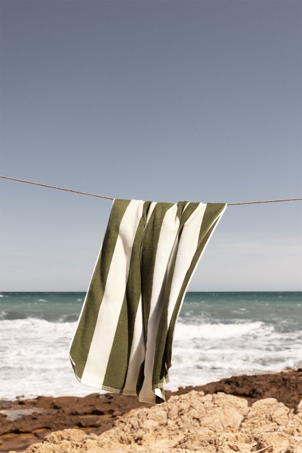 Gampola cotton beach towel, gallery image 1