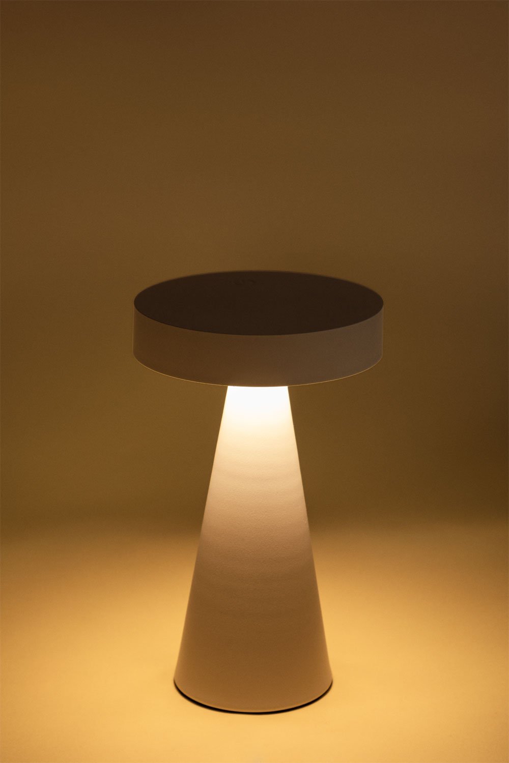 Wireless LED iron table lamp Catinca, gallery image 3