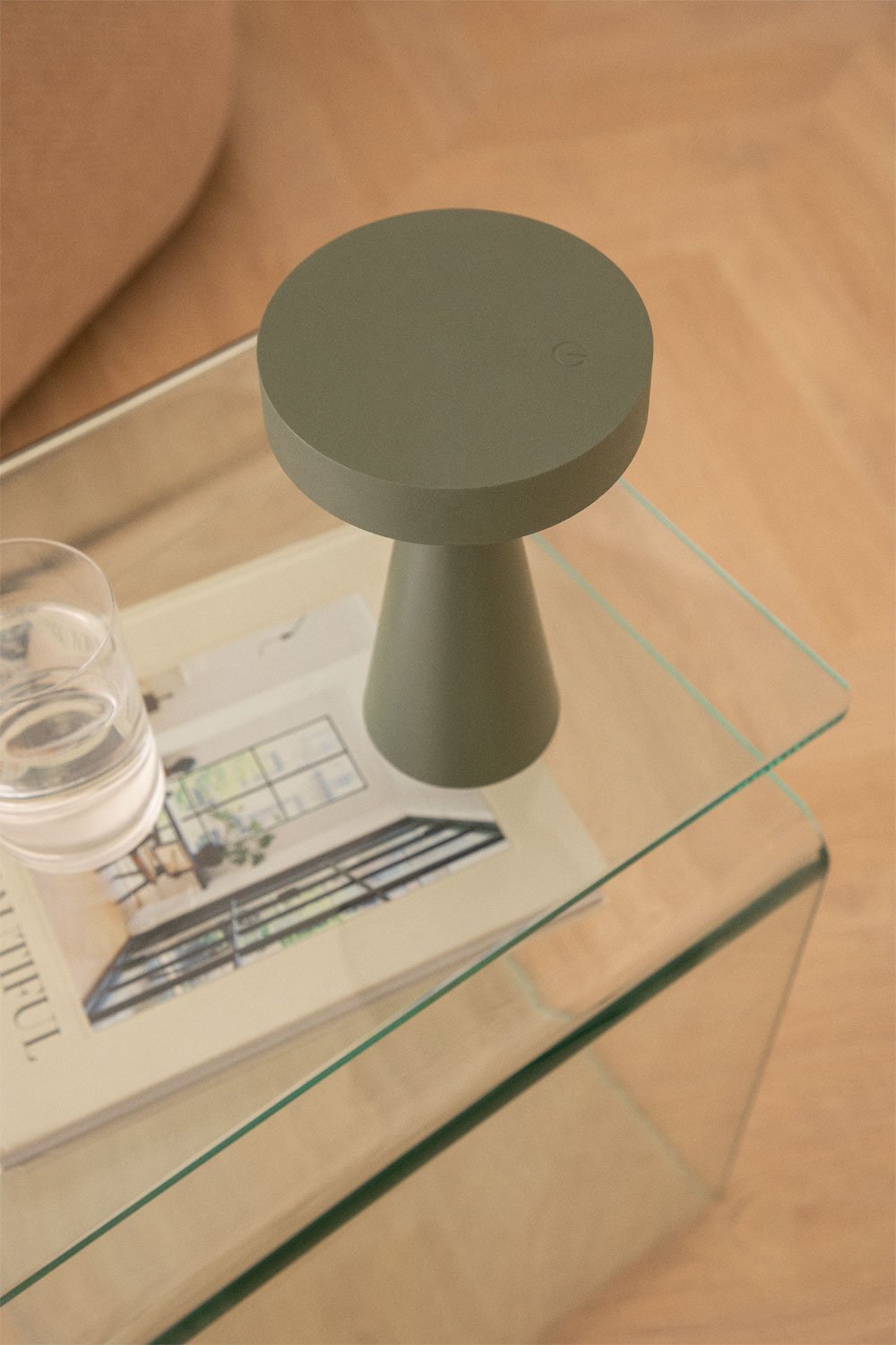 Wireless LED table lamp in iron Catinca, gallery image 1