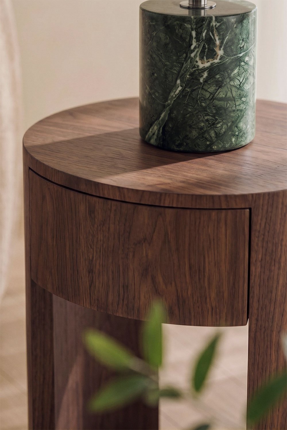 Round side table Ø40 cm in Adrido MDF, gallery image 2