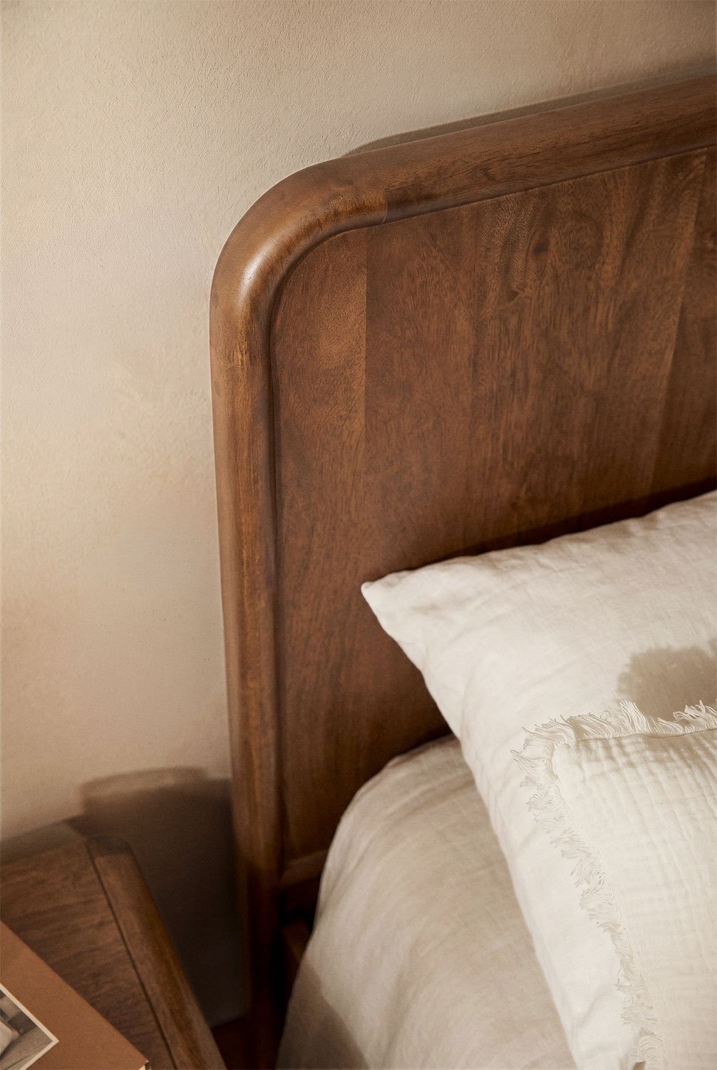 Dark mango wood headboard for 160 cm bed Maupaul, gallery image 2