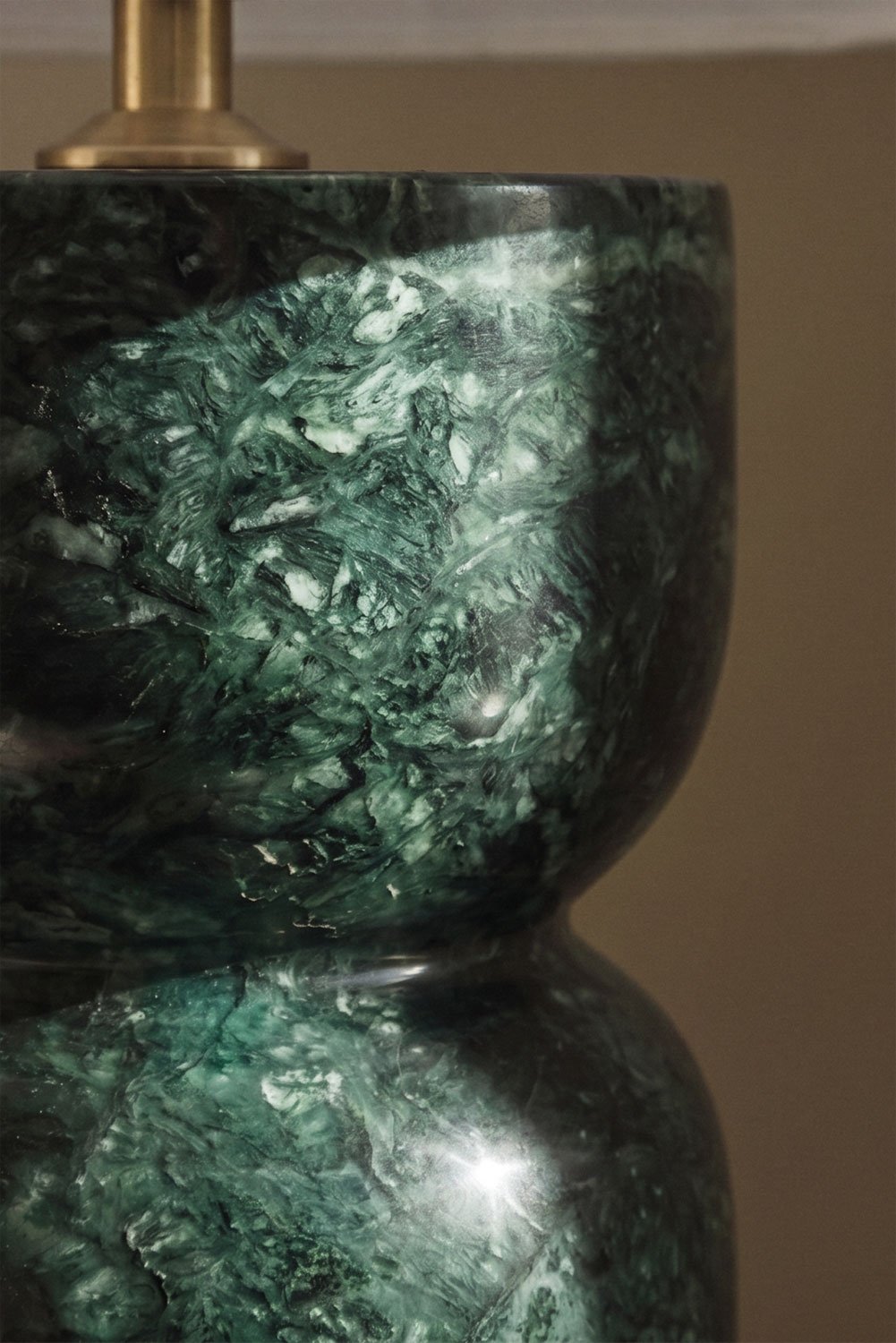 Diniz natural stone table lamp, gallery image 2