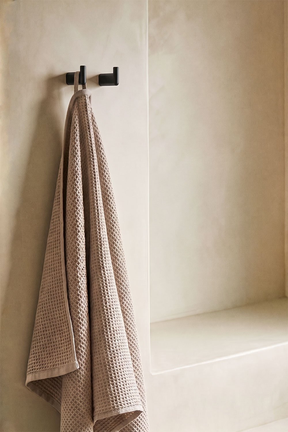 Bathroom robe hook in stainless steel and matt black Rovent, gallery image 1
