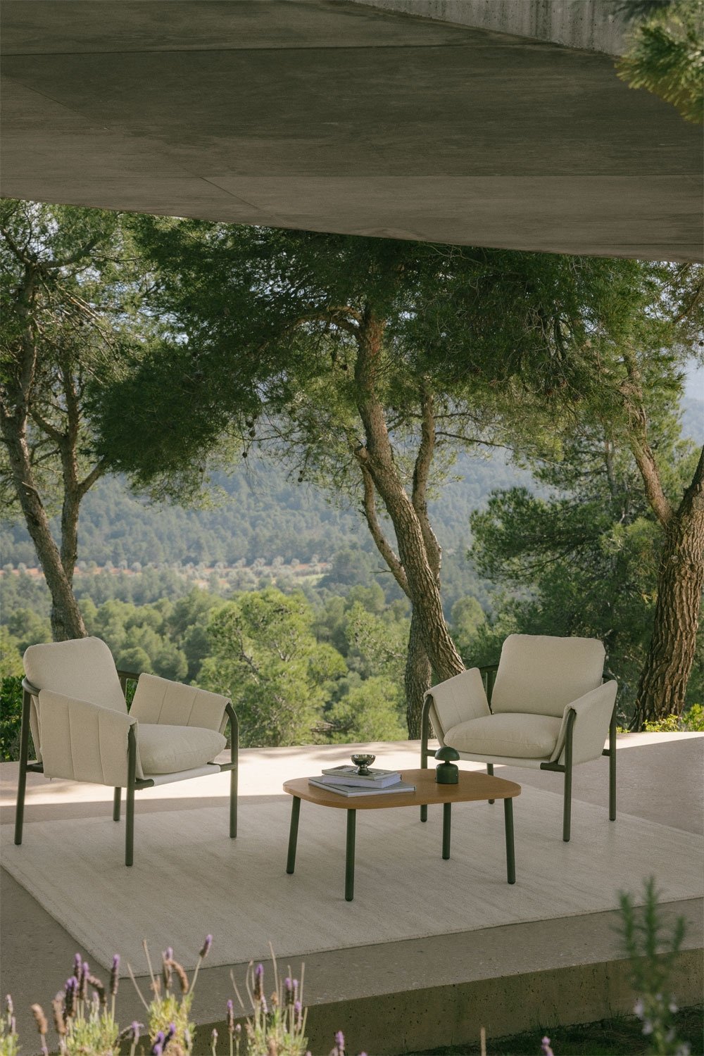 Rectangular outdoor rug in polyethylene Rosauran, gallery image 1