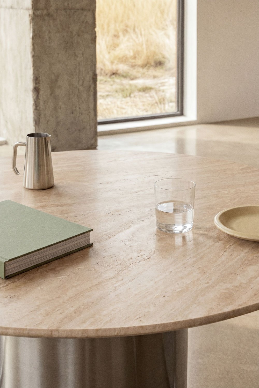 Round dining table Ø120 cm Luceida, gallery image 2