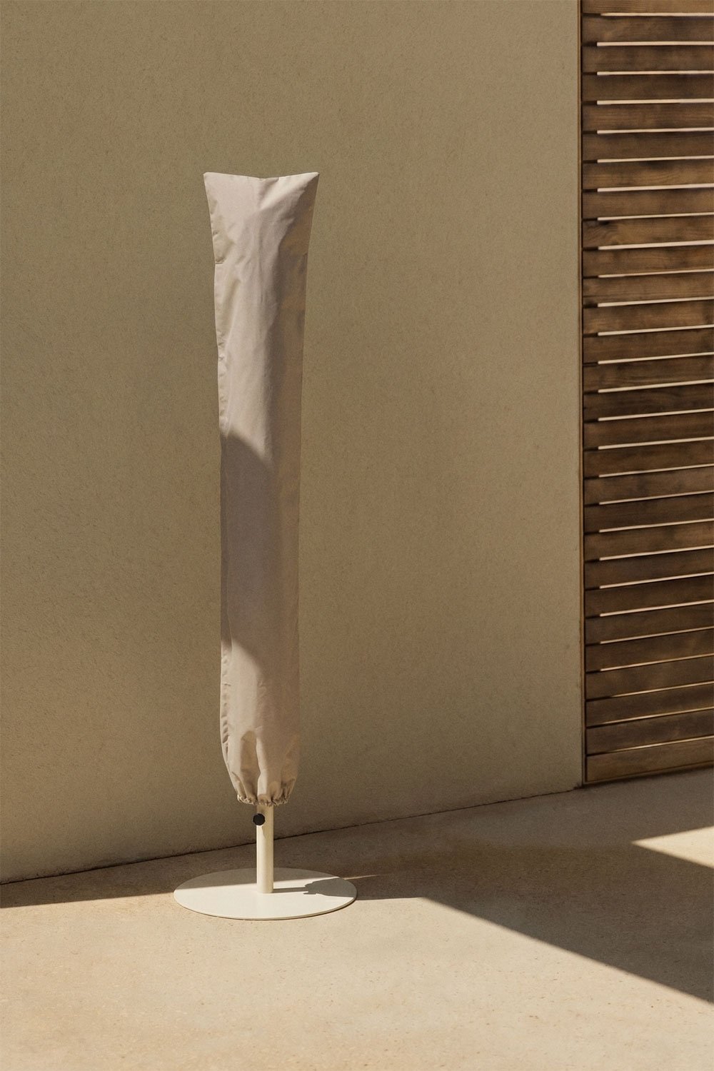 Otley umbrella protective cover, gallery image 1