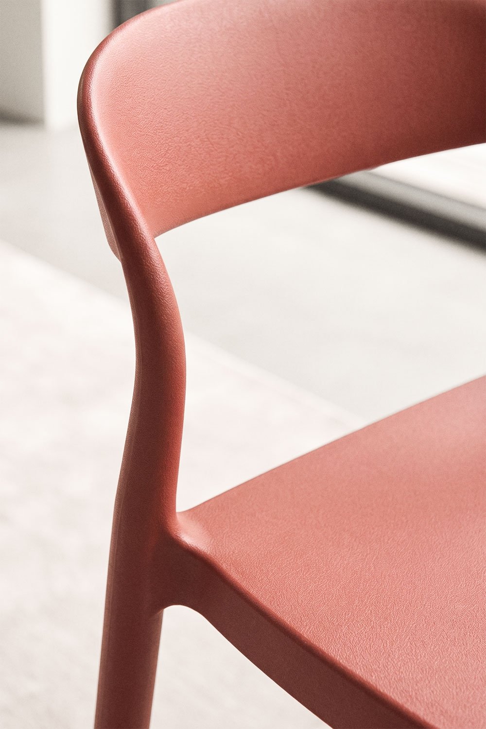 Stackable high stool in polypropylene Brenza, gallery image 2