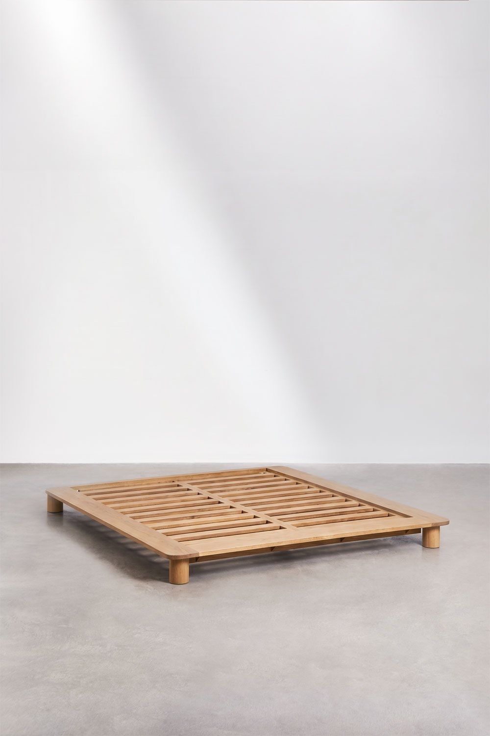Mariselina mango wood bed, gallery image 3
