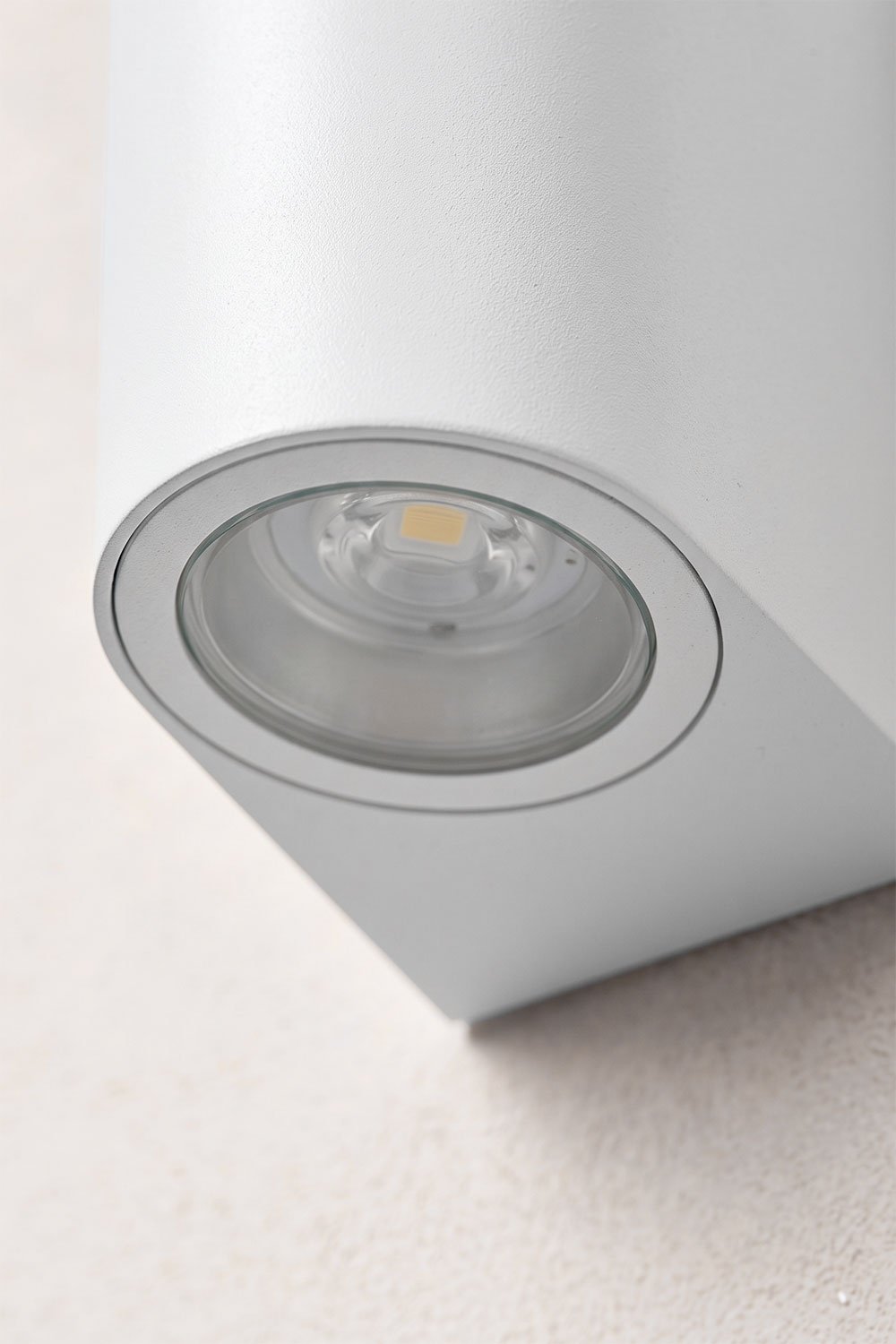Outdoor wall light with 2 Xilven light points, gallery image 2