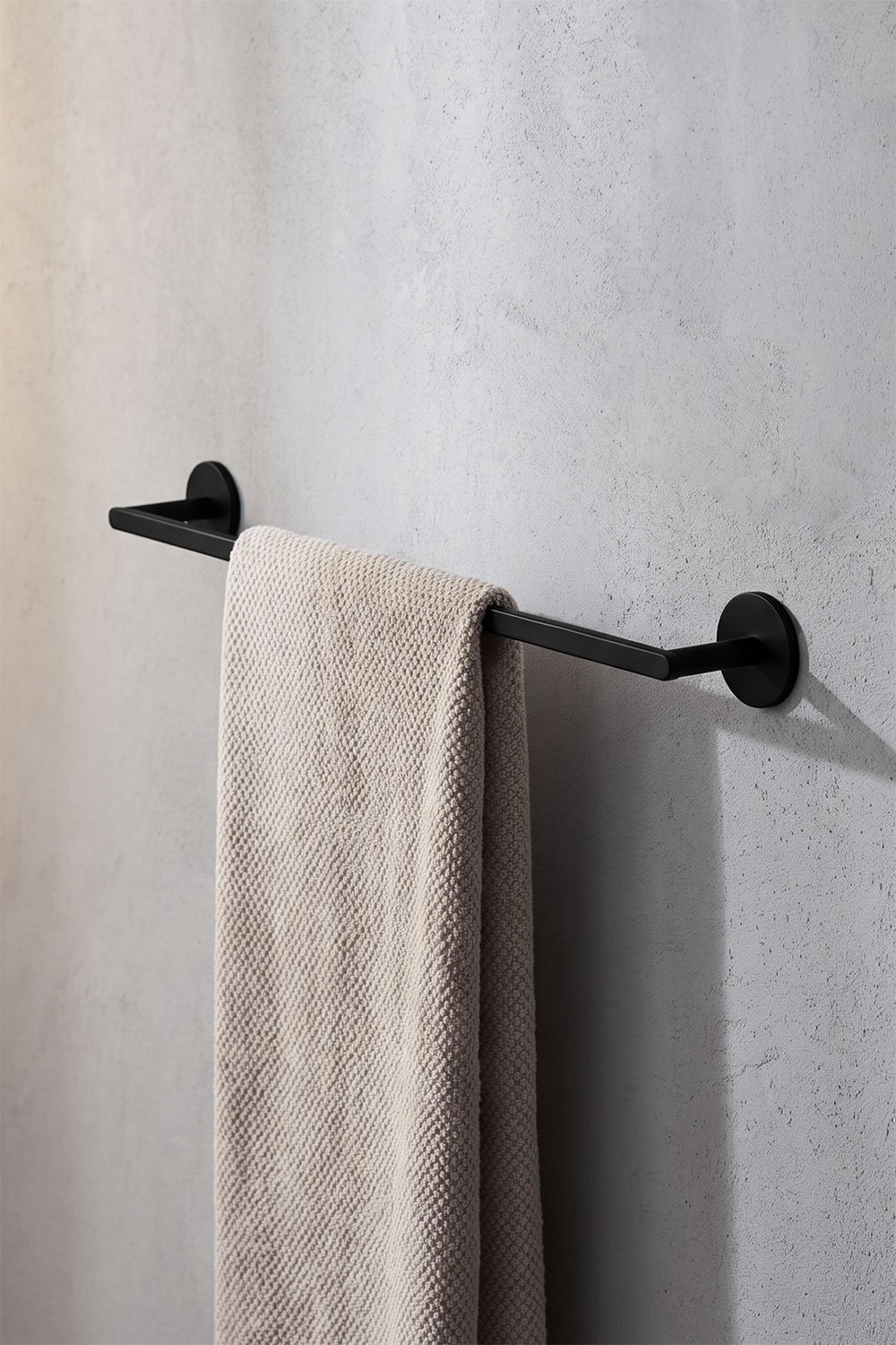 Adhesive wall-mounted towel rail with 60 cm bar for bathroom in matt black stainless steel Caldrumi, gallery image 1