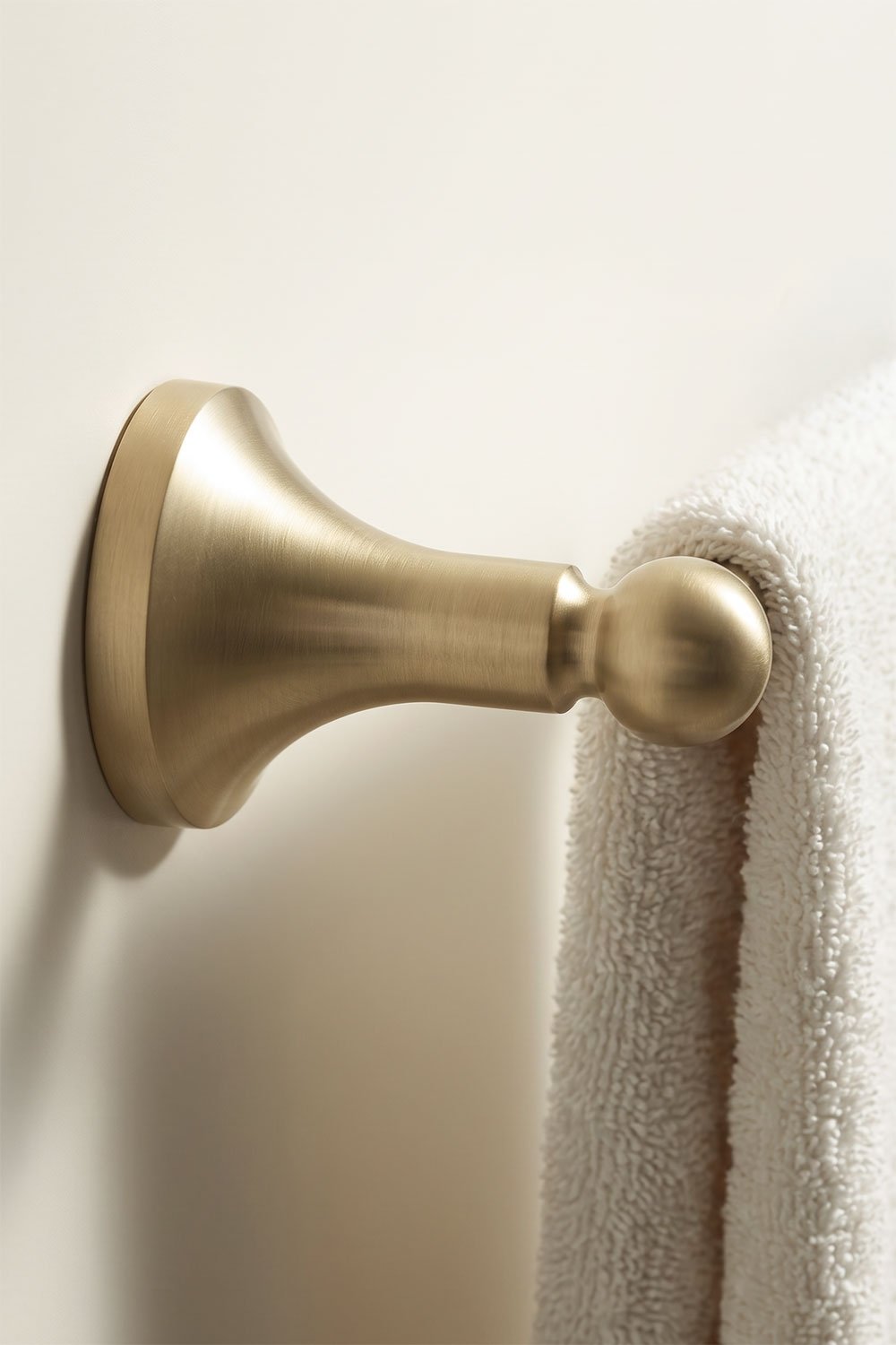 Wall-mounted towel rack with bar ↔︎25 cm for bathroom in stainless steel Alejandra, gallery image 2