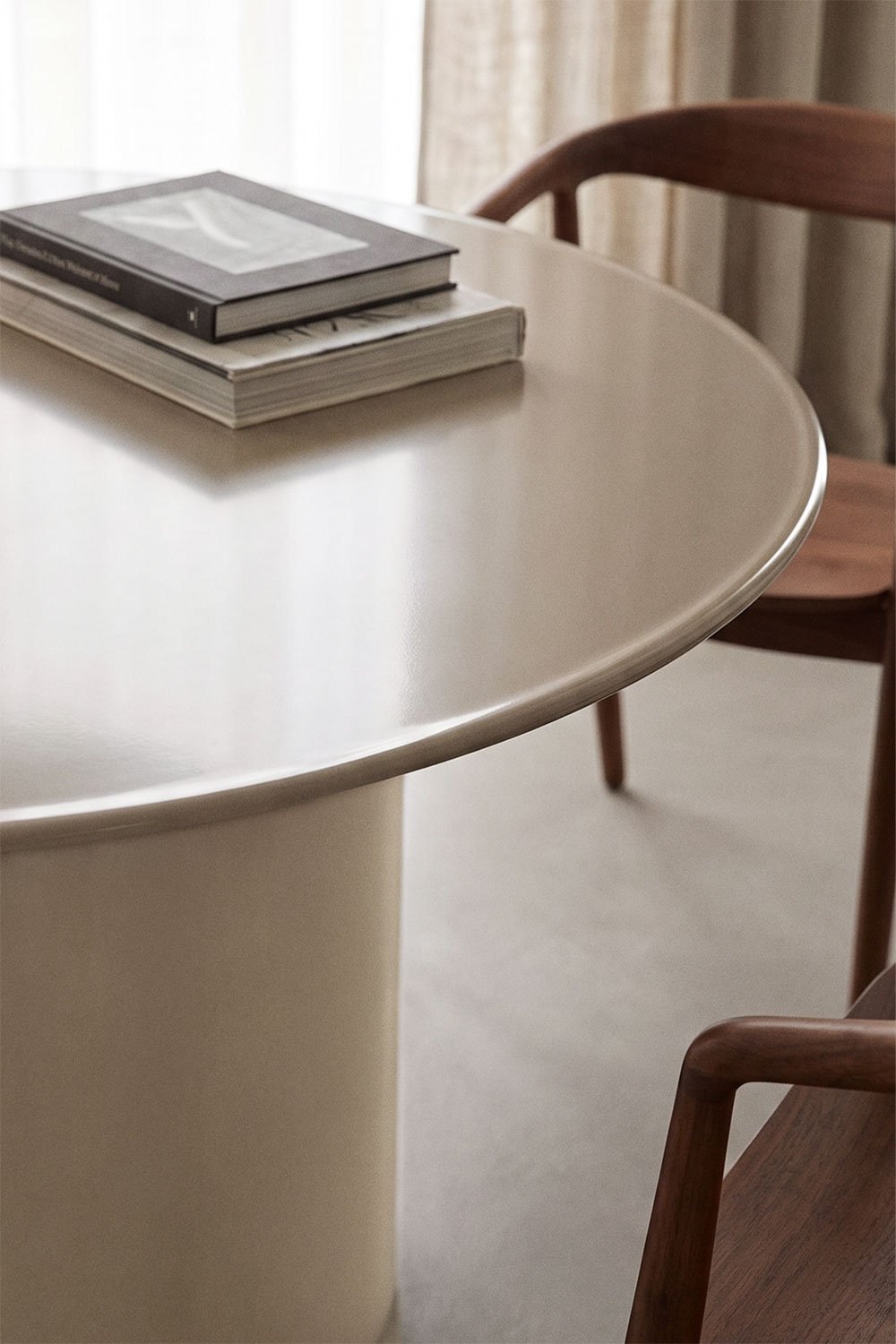 Round dining table Ø120 cm in tempered glass and MDF Asgri, gallery image 2