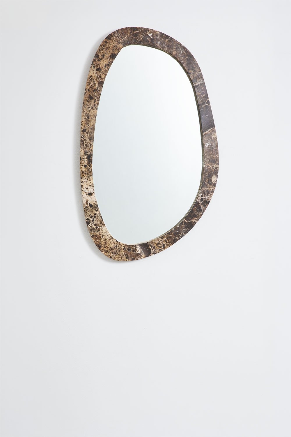 Irregular wall mirror in natural stone Urkiz, gallery image 3