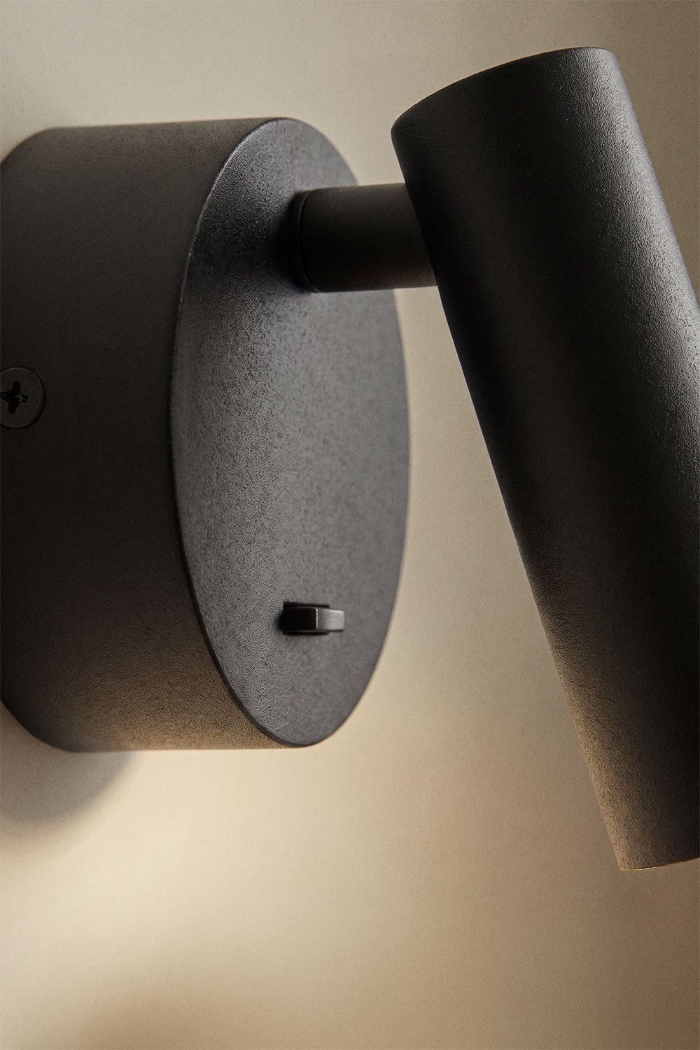 Keyne adjustable LED wall light in aluminum, gallery image 2