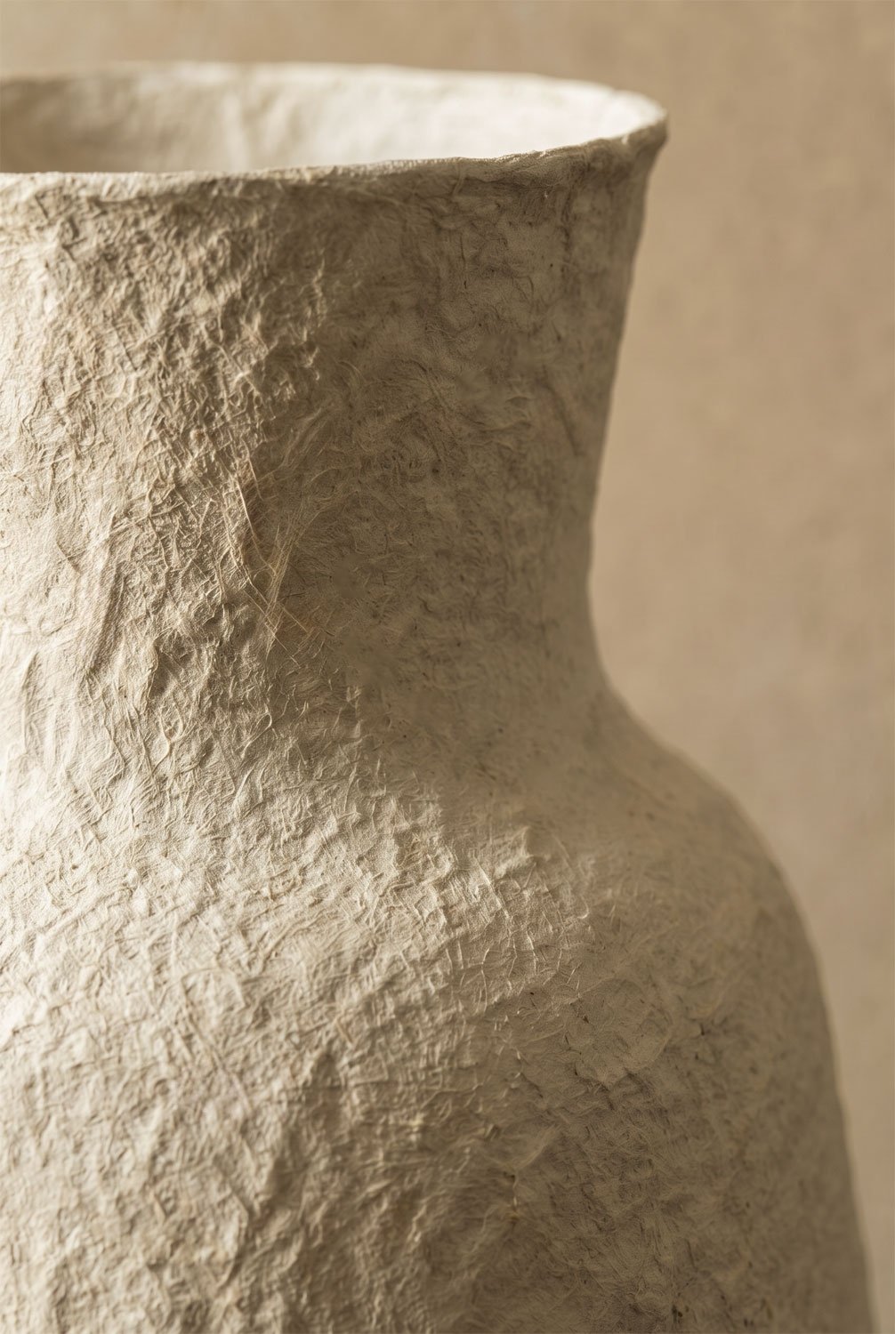 Decorative papier-mâché vase Sousel, gallery image 2