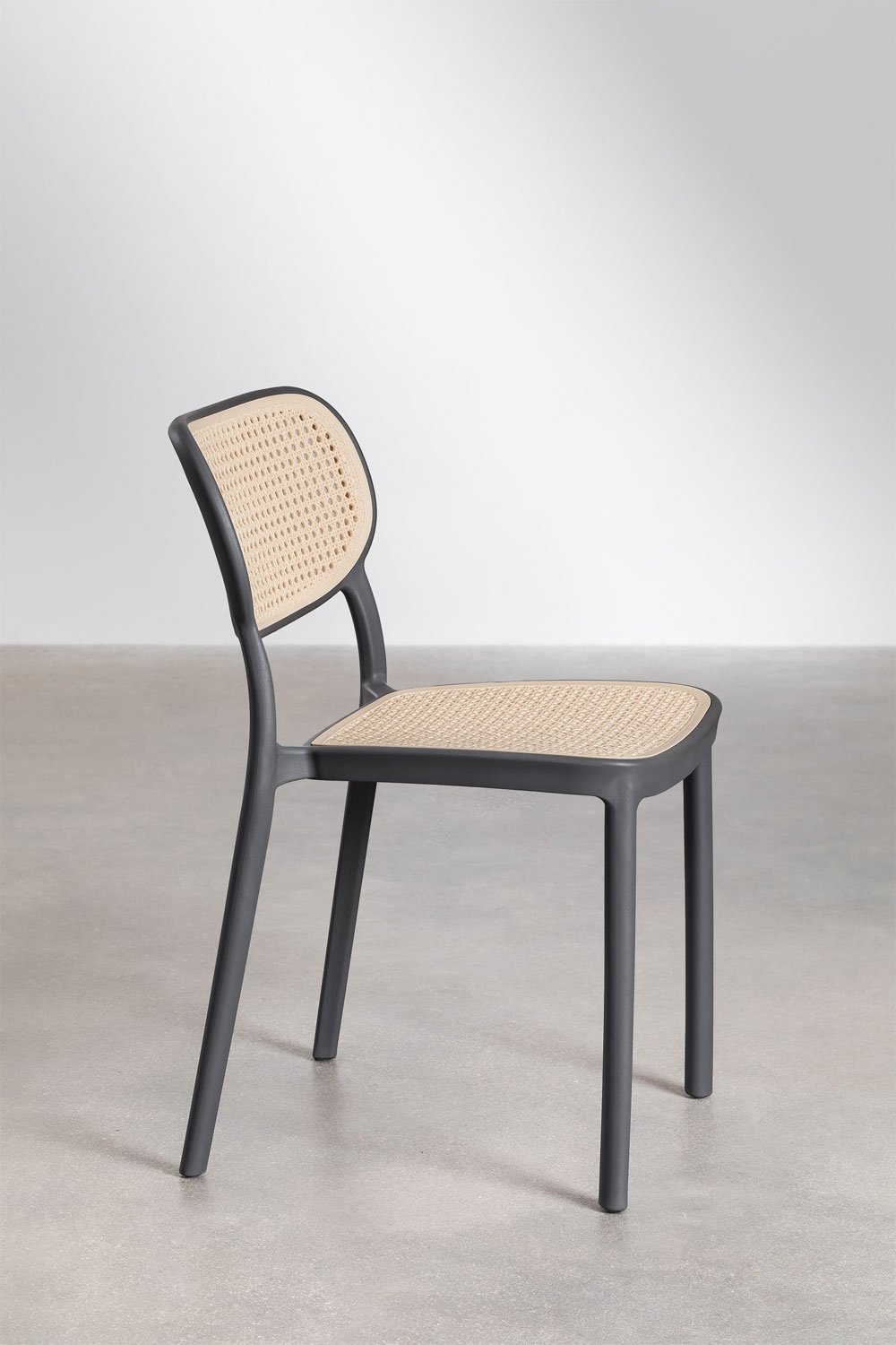 Karena extendable rectangular table set 180-240x90 cm in aluminum and 6 stackable Omara dining chairs in polypropylene, gallery image 9