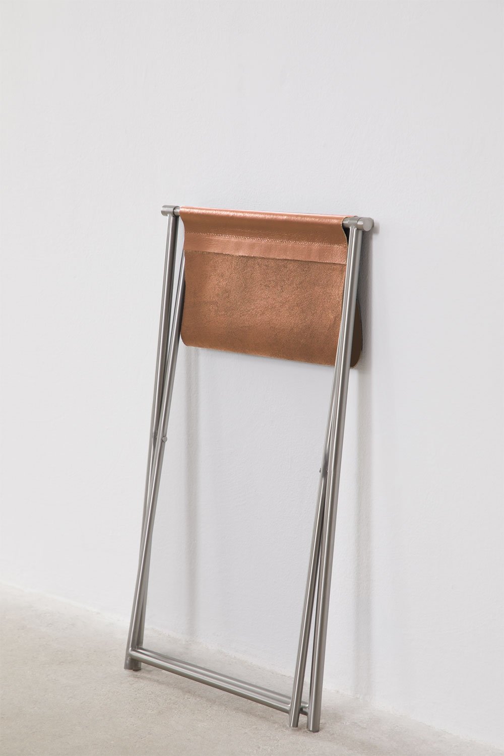 Dravena 50 cm low folding stool in leather and stainless steel, gallery image 9