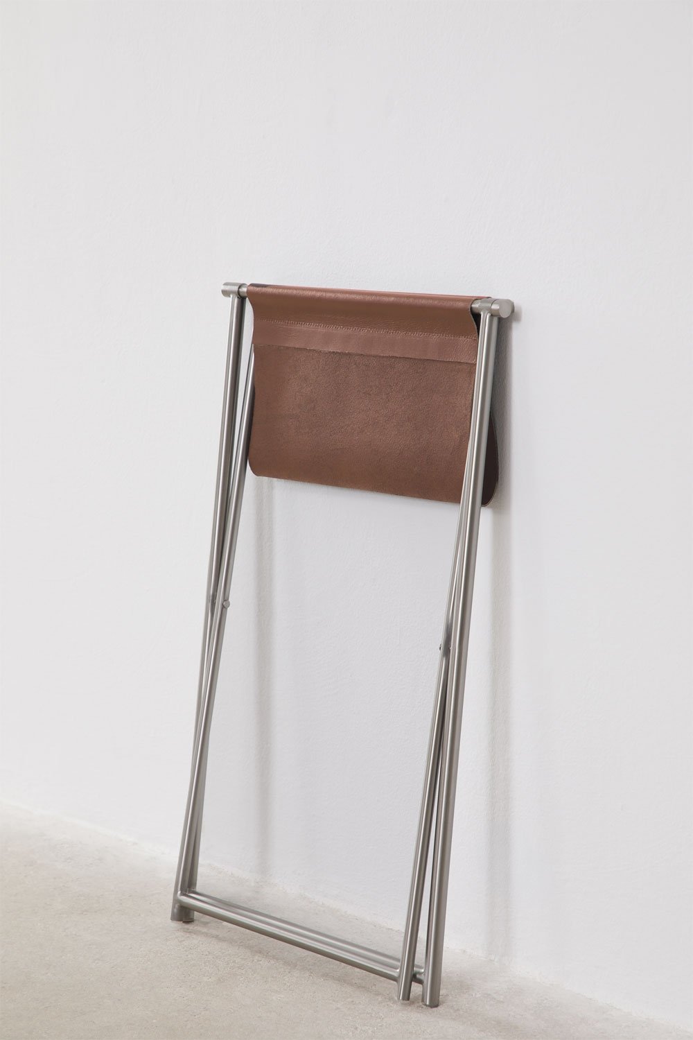 Dravena 50 cm low folding stool in leather and stainless steel, gallery image 10