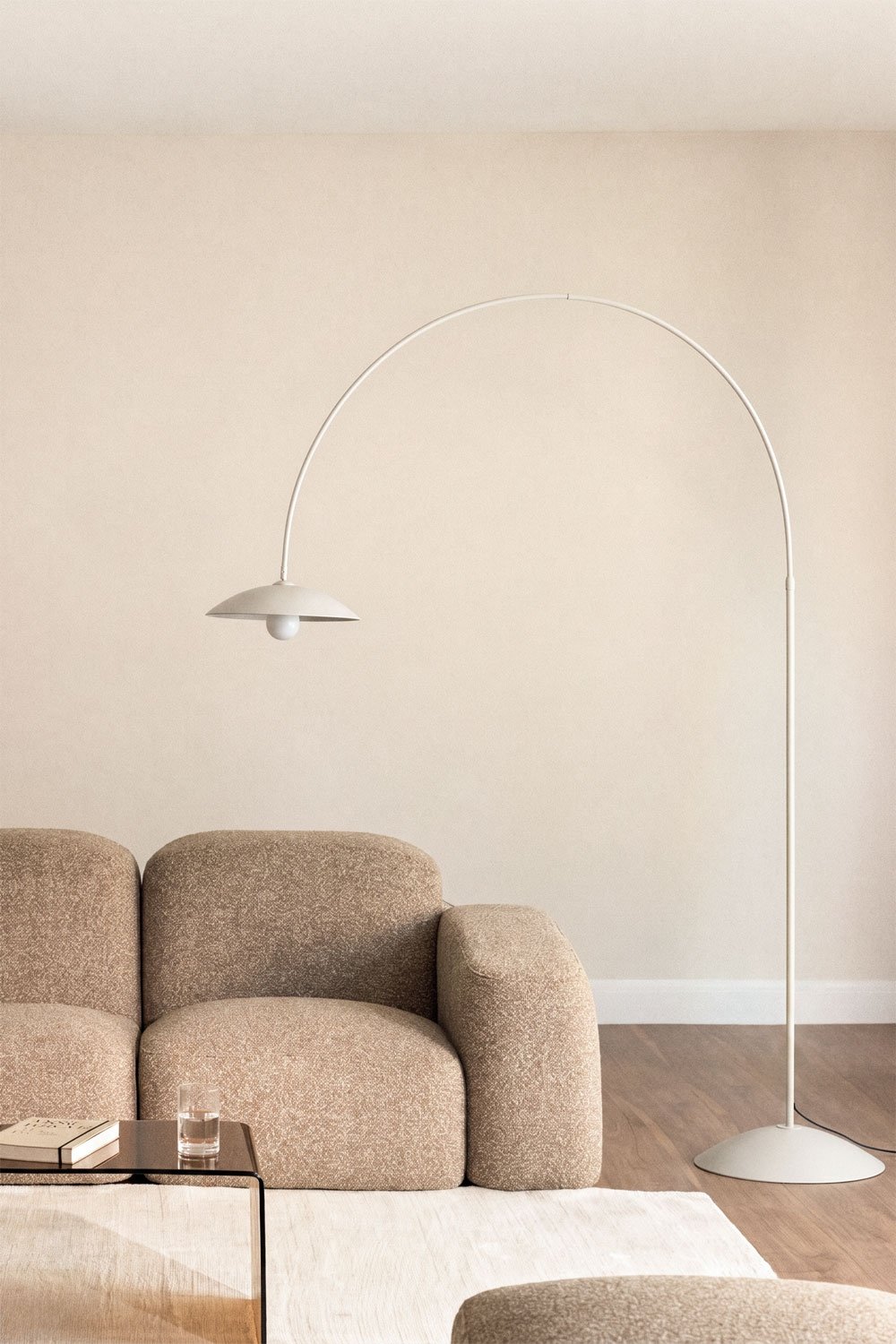 Lomira iron floor lamp, gallery image 1