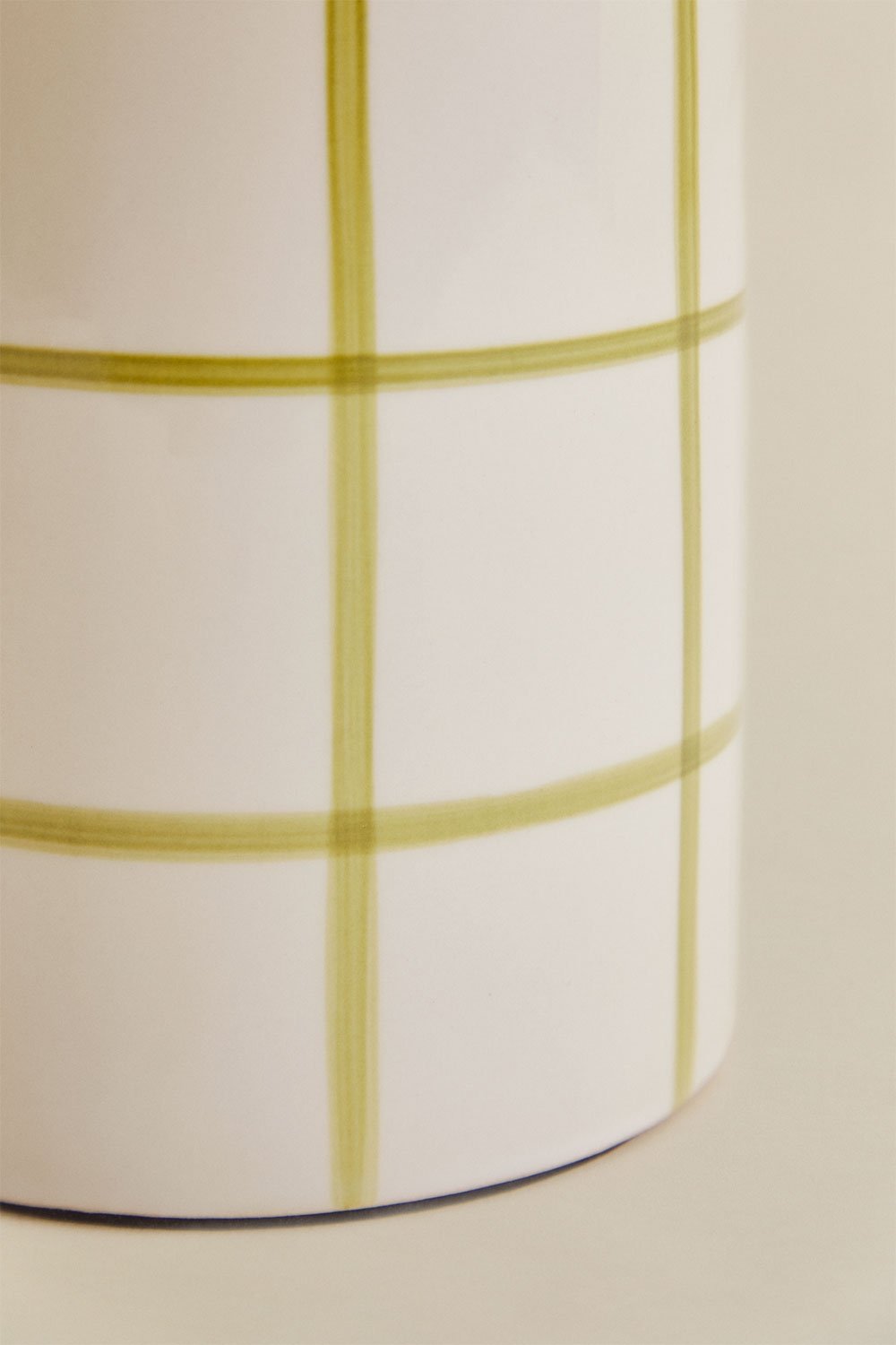 Kisvea ceramic table lamp, gallery image 6