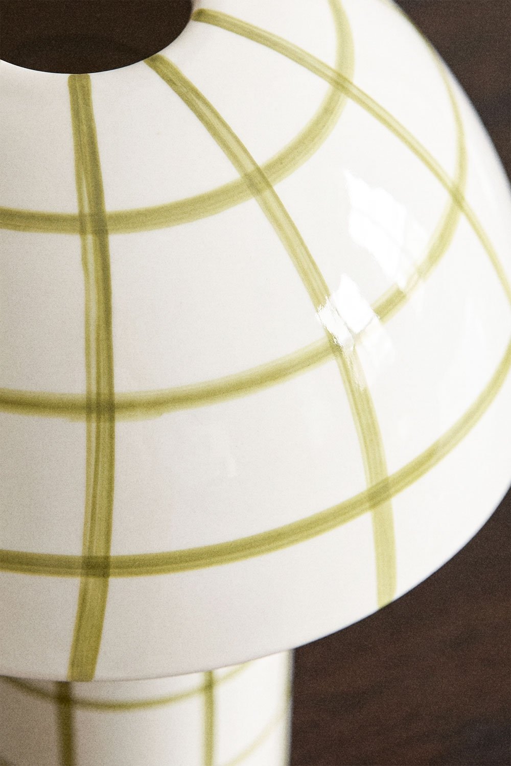 Kisvea ceramic table lamp, gallery image 2