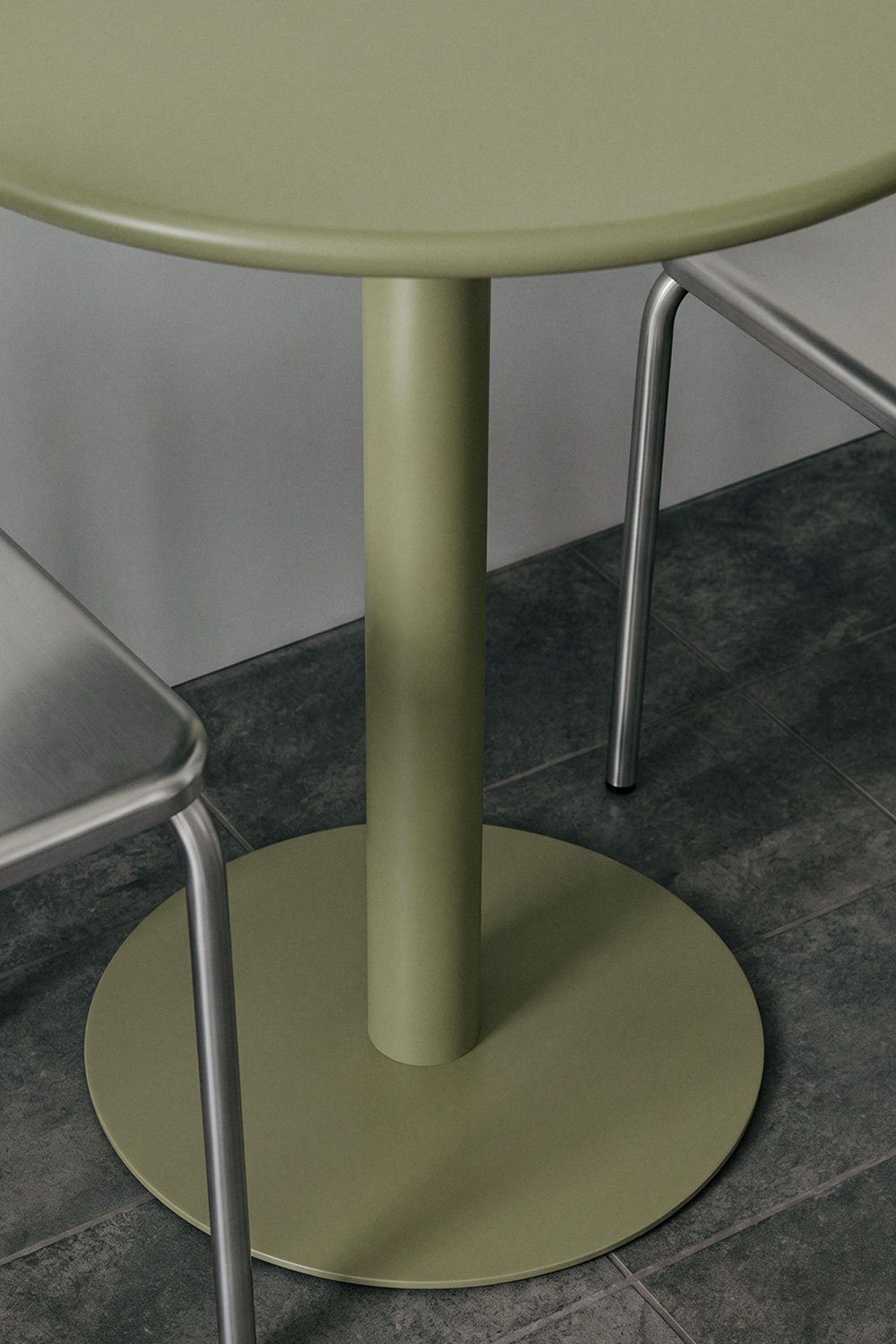 Round kitchen table Ø70 cm in Mizzi iron, gallery image 2