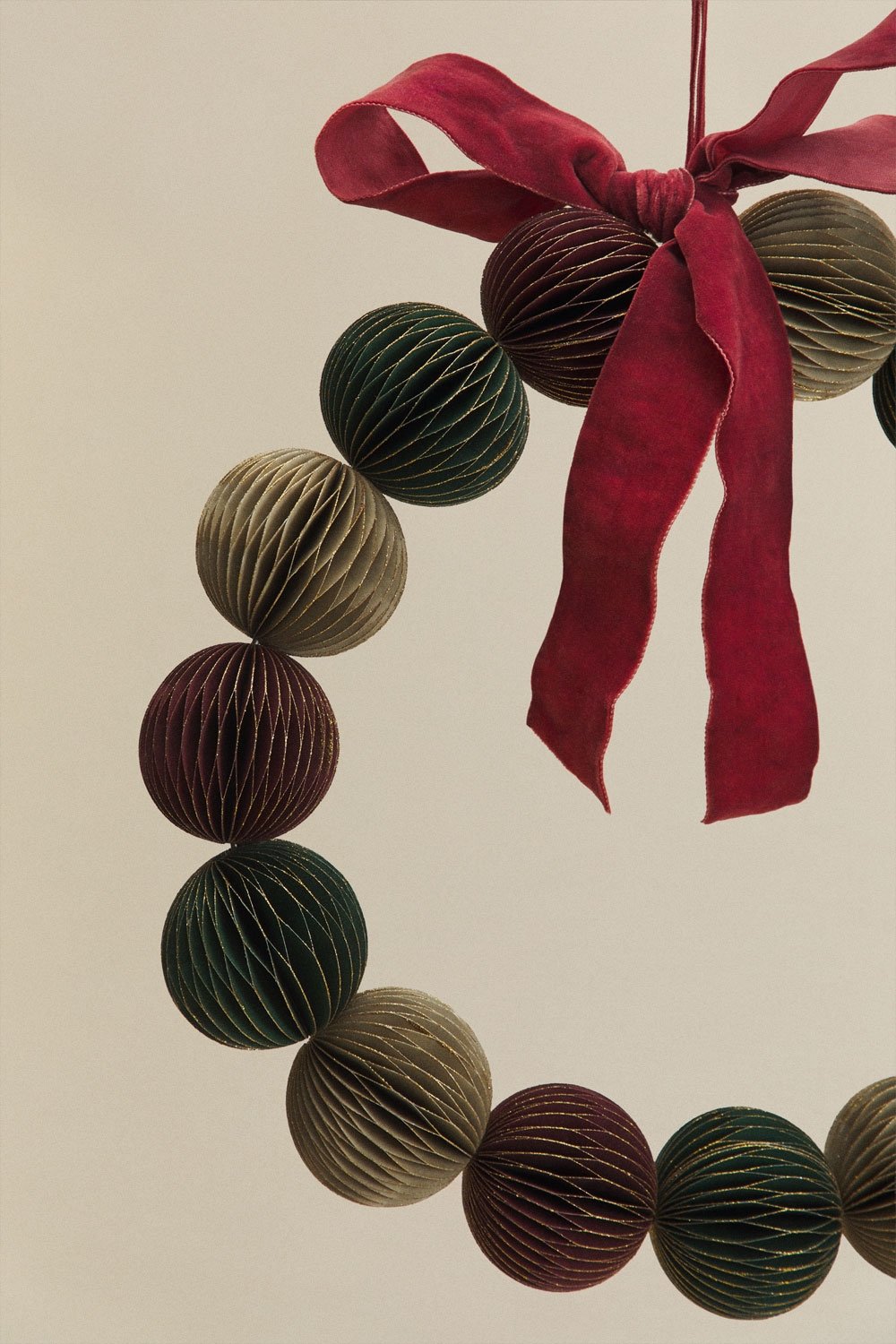 Decorative Christmas wreath Ø30 cm in Leino paper, gallery image 4