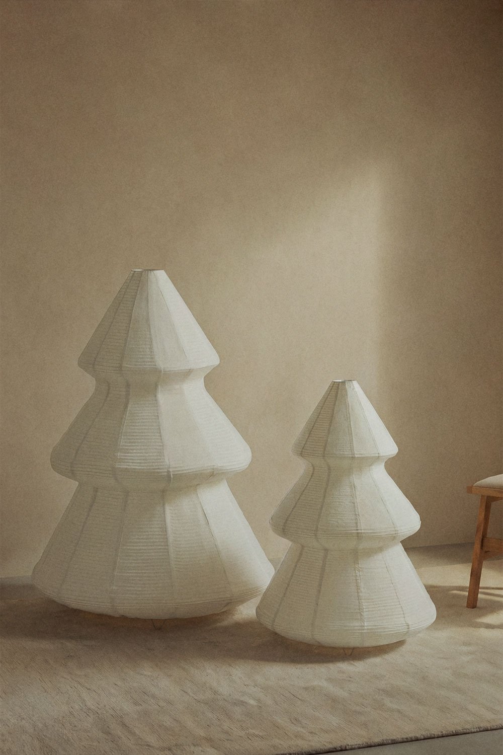 Set of 2 luminous Christmas trees in Roulmi linen, gallery image 2
